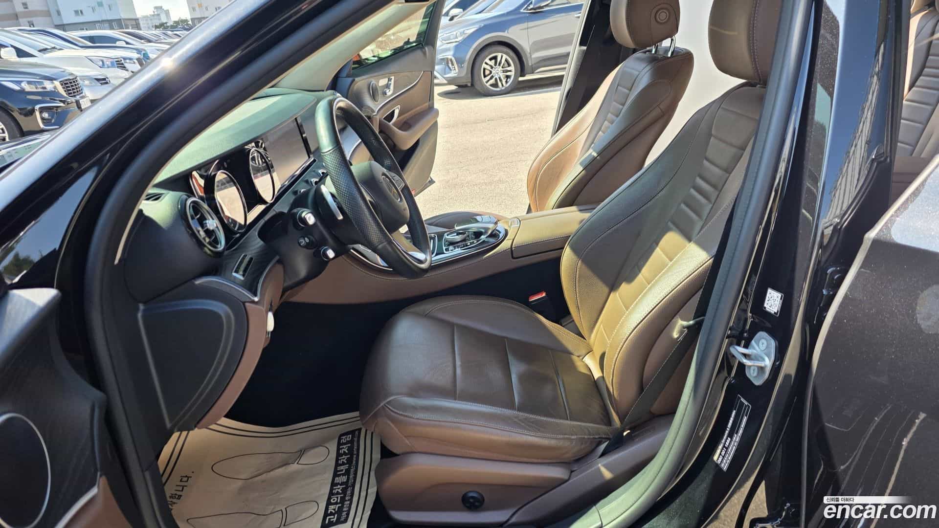 E-Class Mercedes-Benz 2017.5-OPTION-016