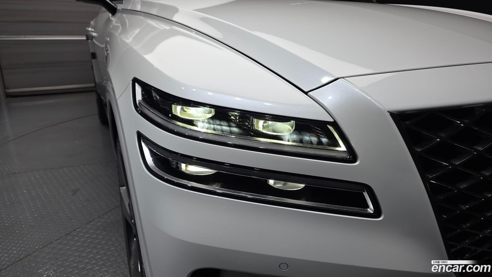 Main__Slider__Photo:GV80 Genesis 2023.0-21