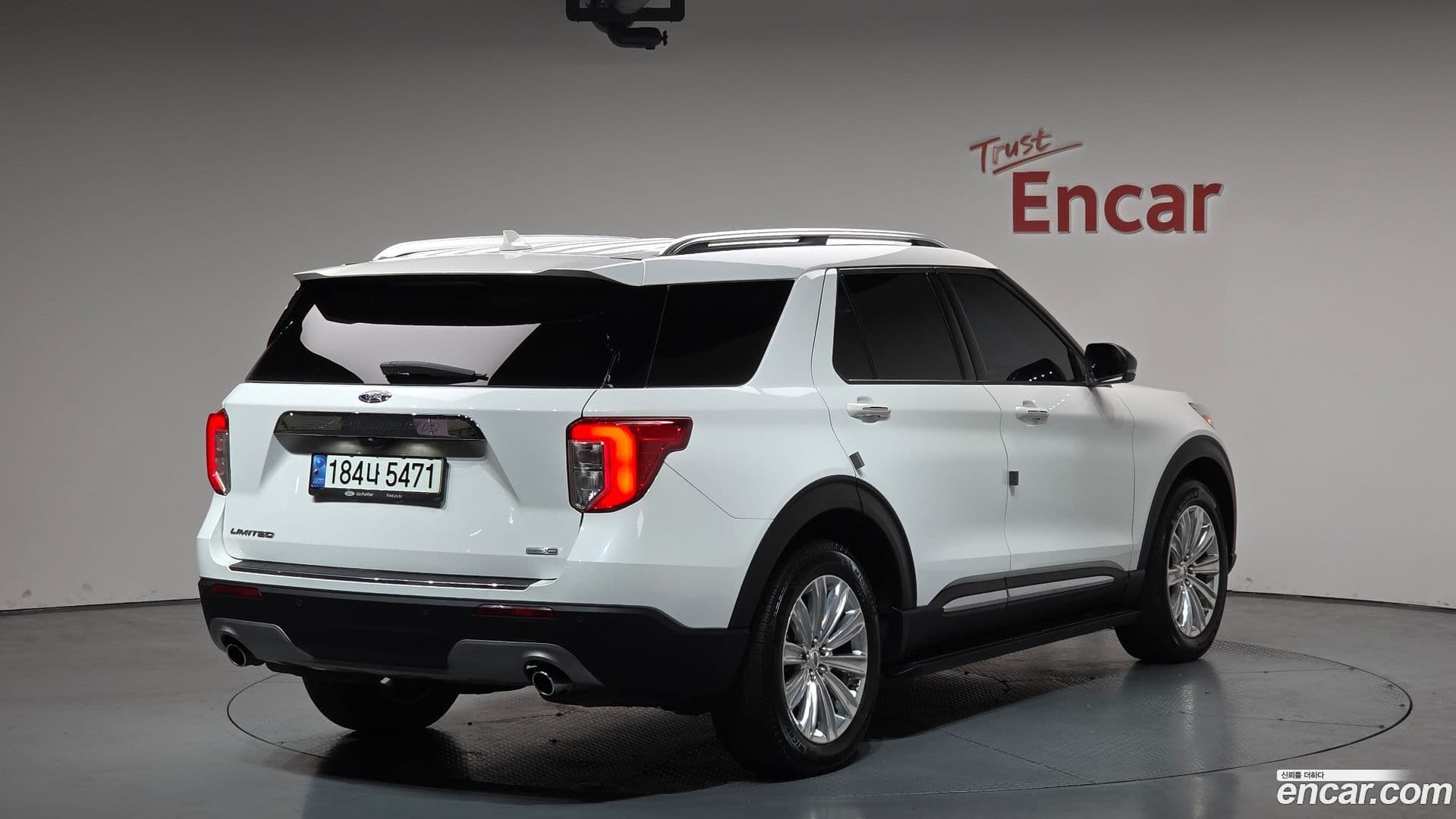 Main__Slider__Photo:Explorer Ford 2020.11-1