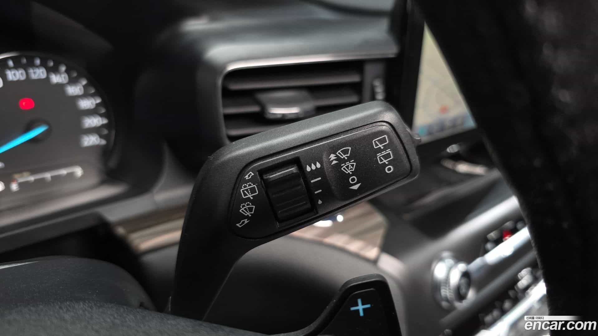 Explorer Ford 2020.11-OPTION-041