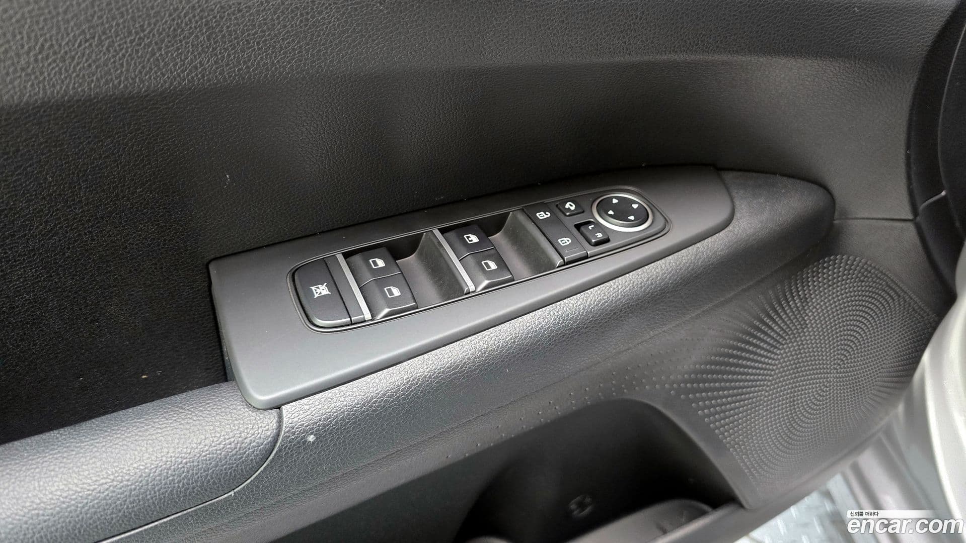 Main__Slider__Photo:K3 Kia 2023.4-12