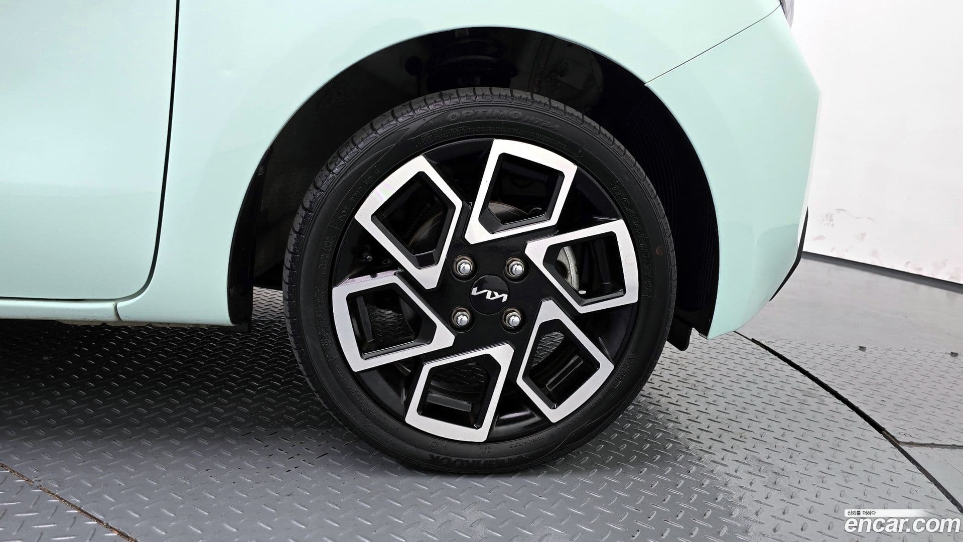 Main__Slider__Photo:RAY Kia 2022.10-20