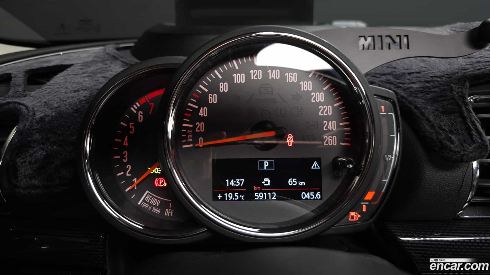 Clubman Mini 2019.7-INNER-008