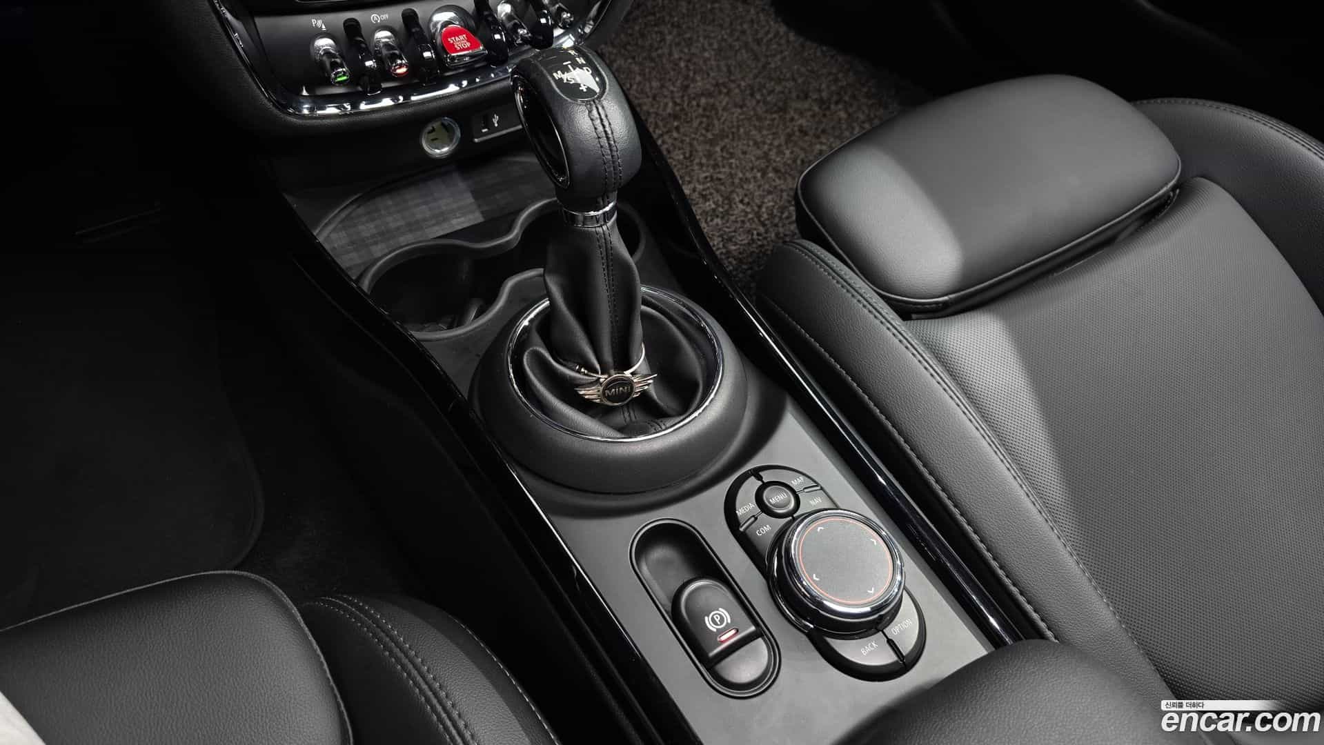 Clubman Mini 2019.7-INNER-009