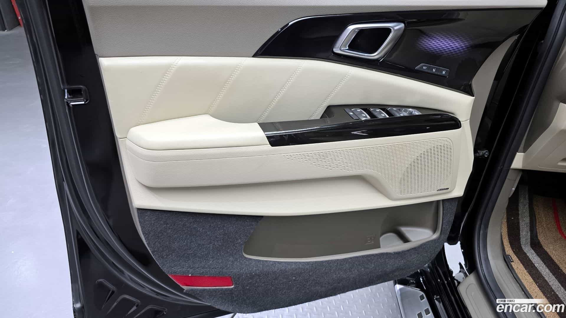 Canival Kia 2022.2-INNER-034