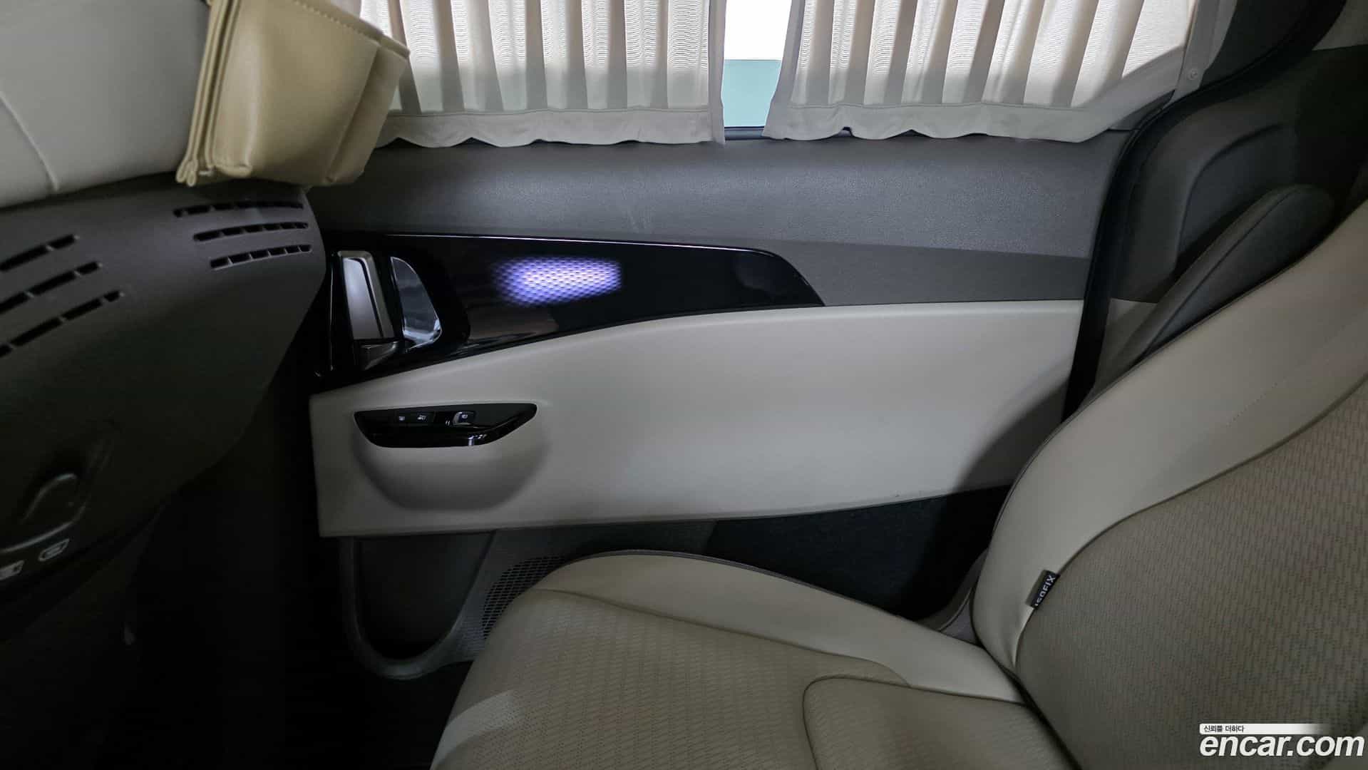 Canival Kia 2022.2-INNER-035