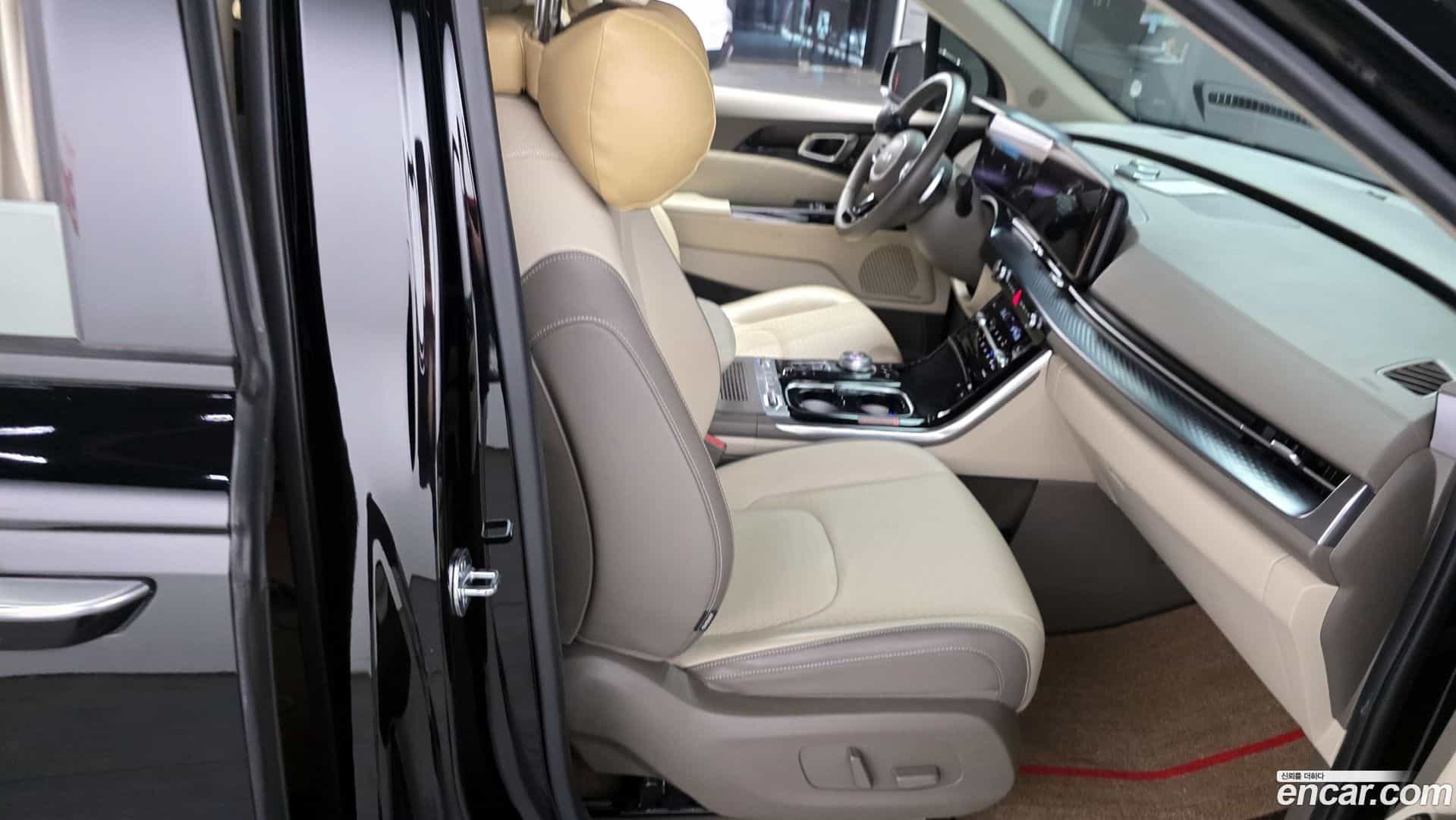 Canival Kia 2022.2-INNER-036