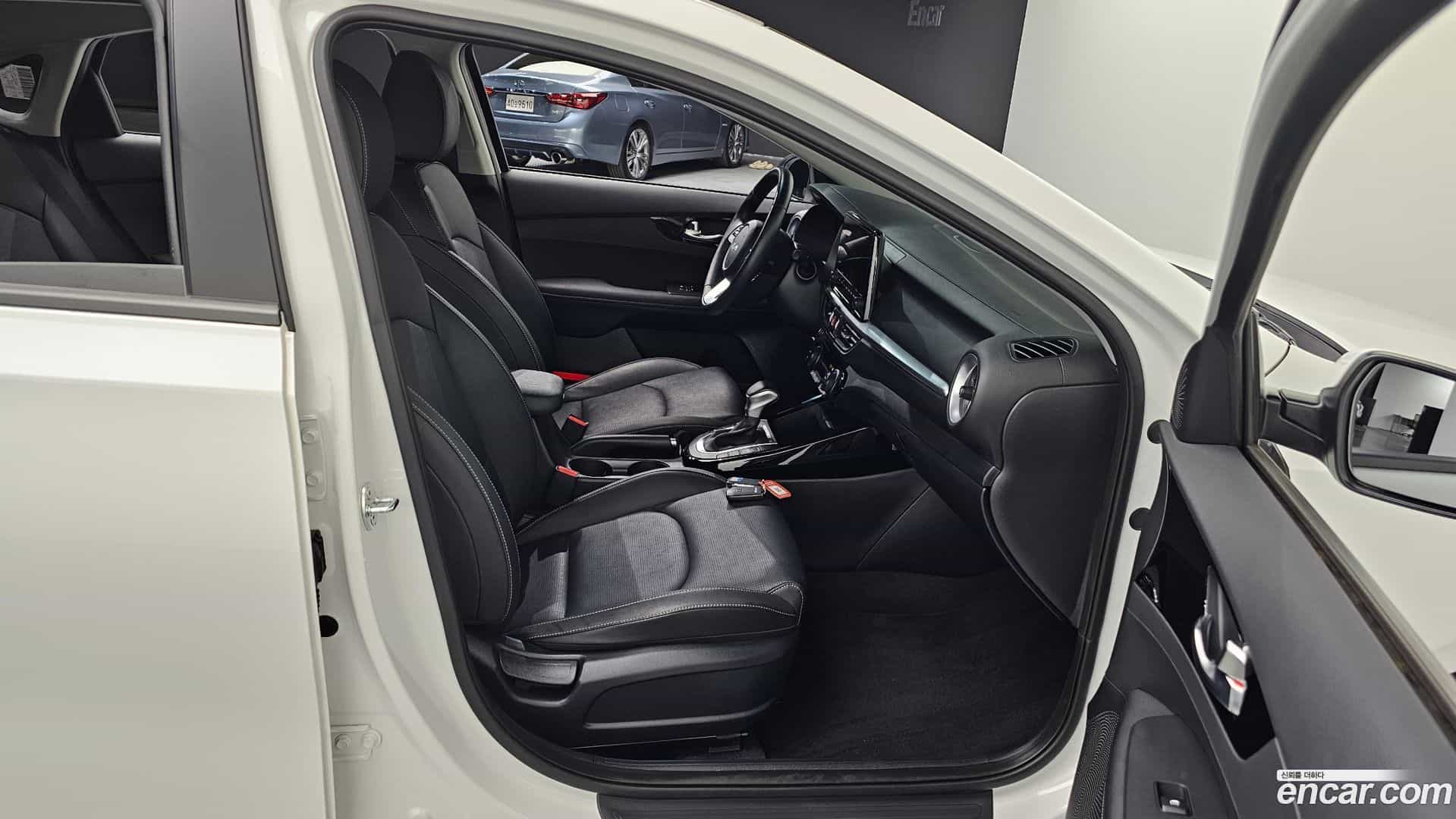 K3 Kia 2024.2-INNER-036