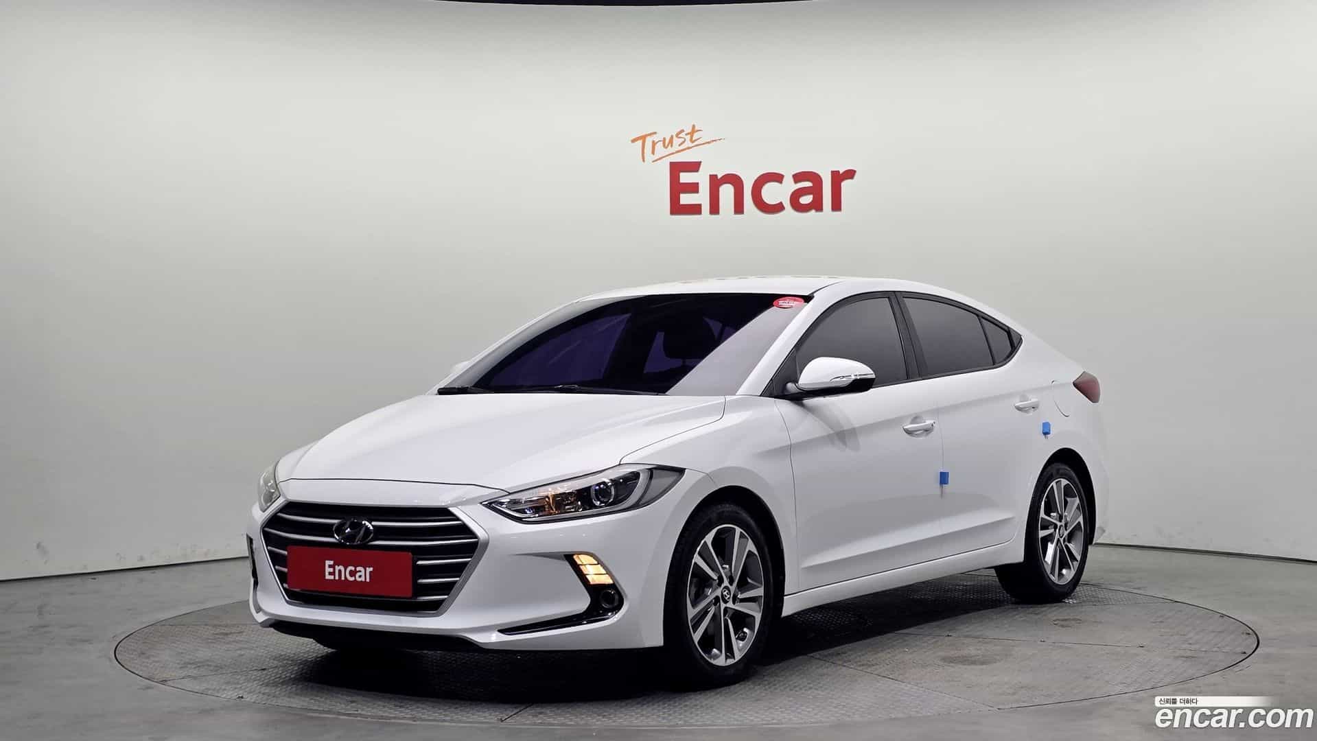 AVANTE Hyundai 2018.7-OUTER-001
