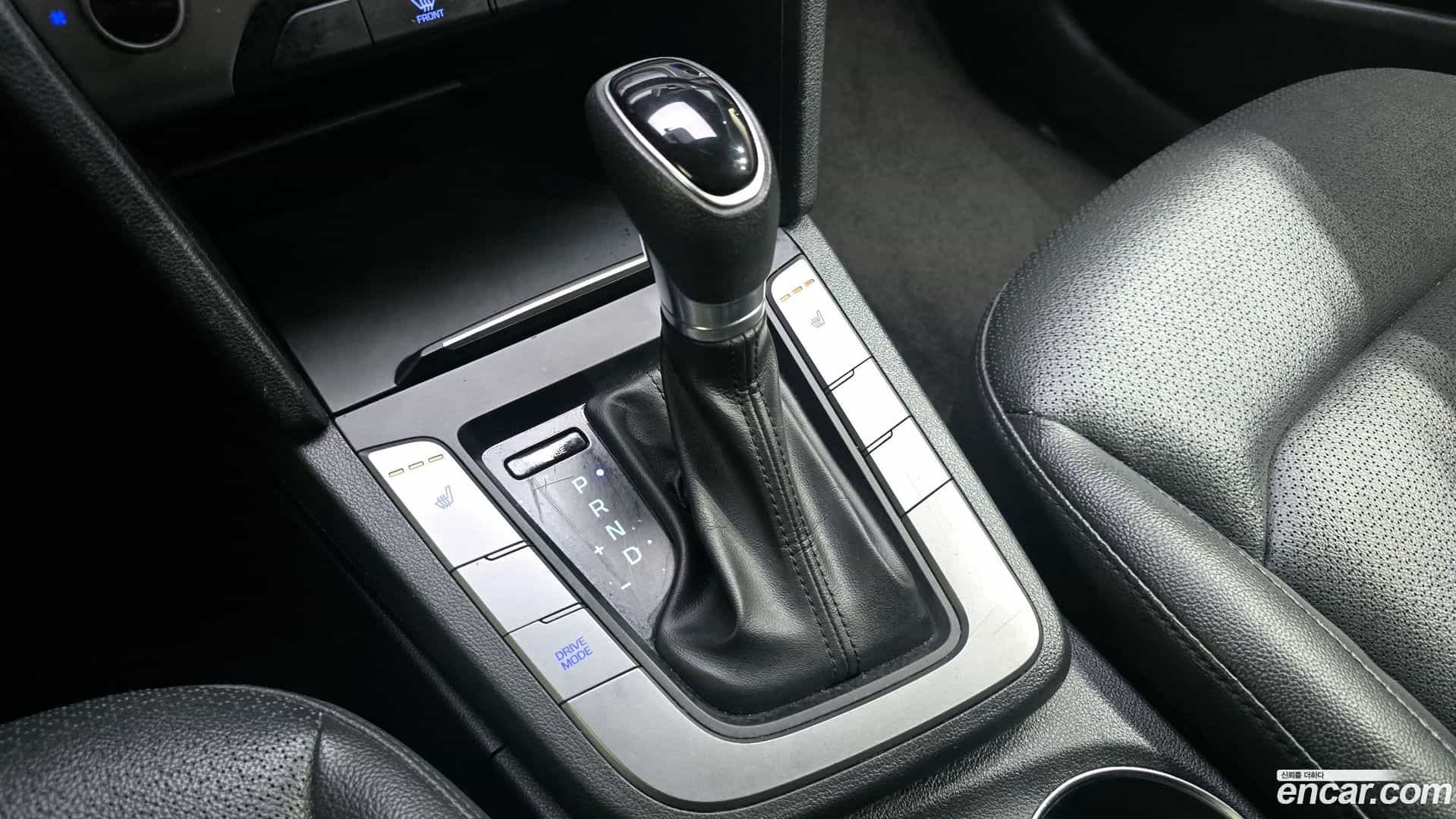 AVANTE Hyundai 2018.7-INNER-009
