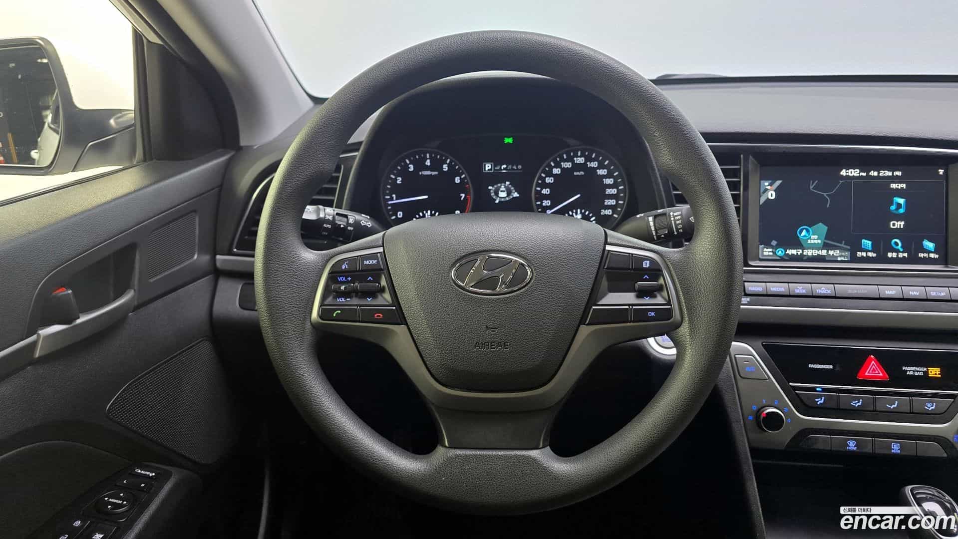 AVANTE Hyundai 2018.7-OPTION-018