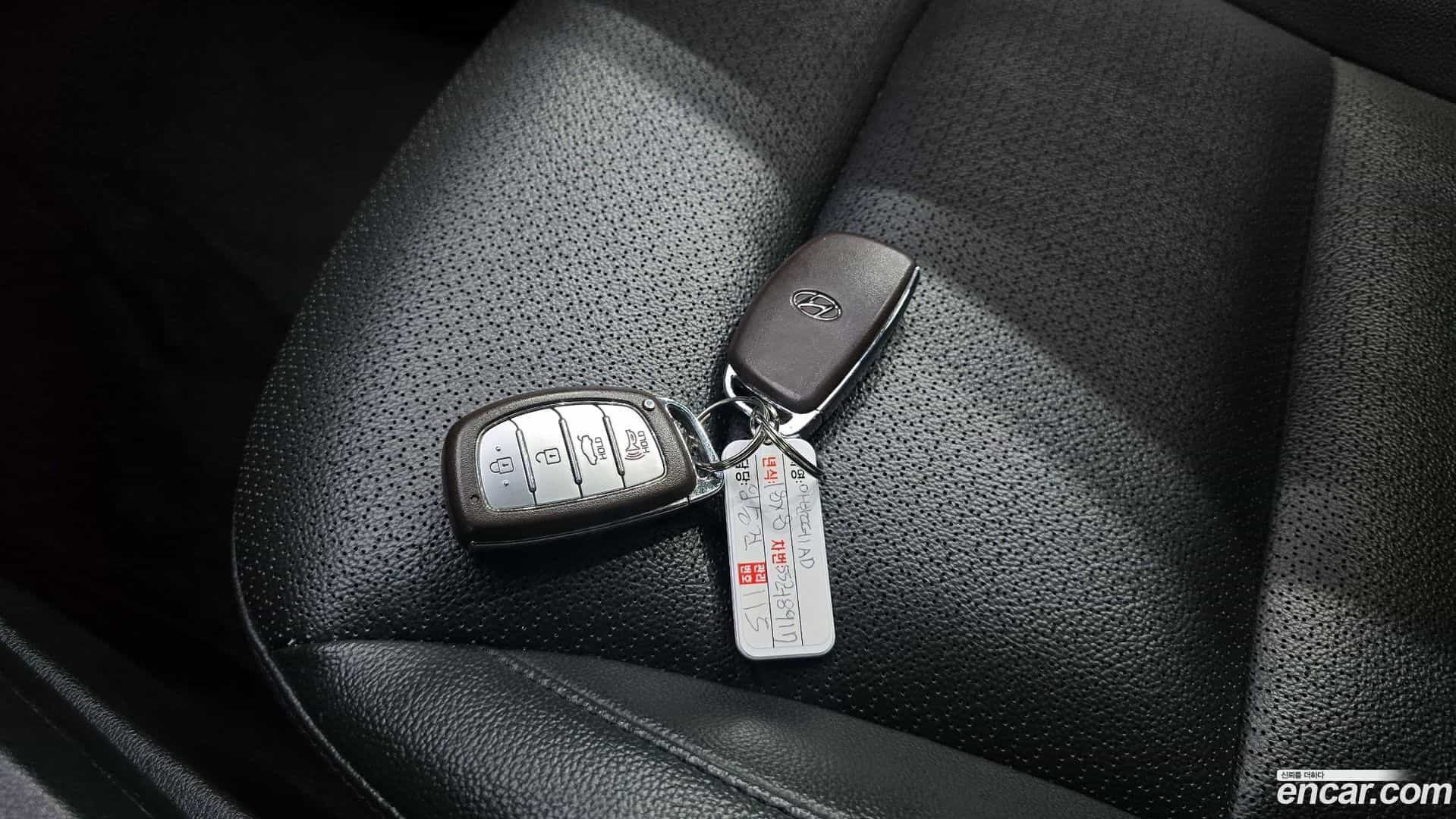 AVANTE Hyundai 2018.7-OPTION-020