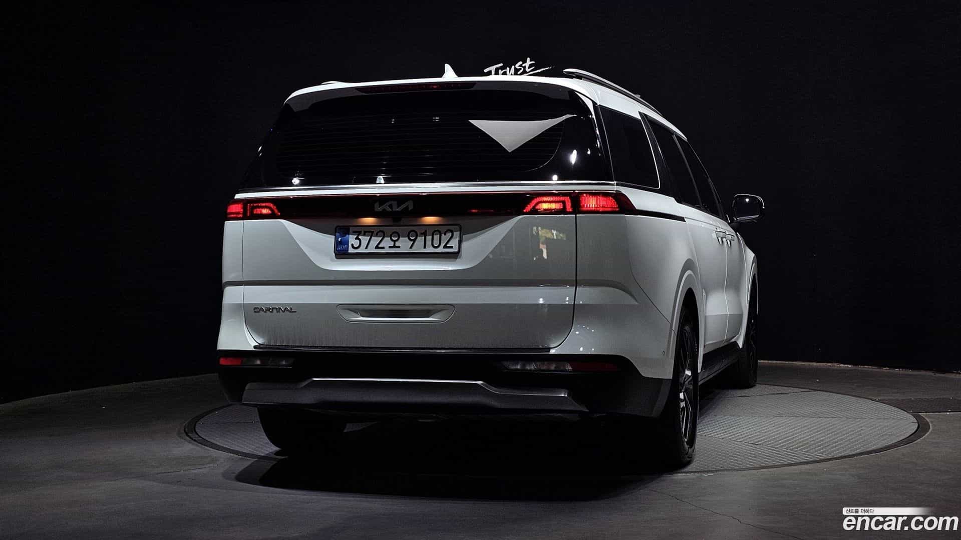 Canival Kia 2023.0-OUTER-004