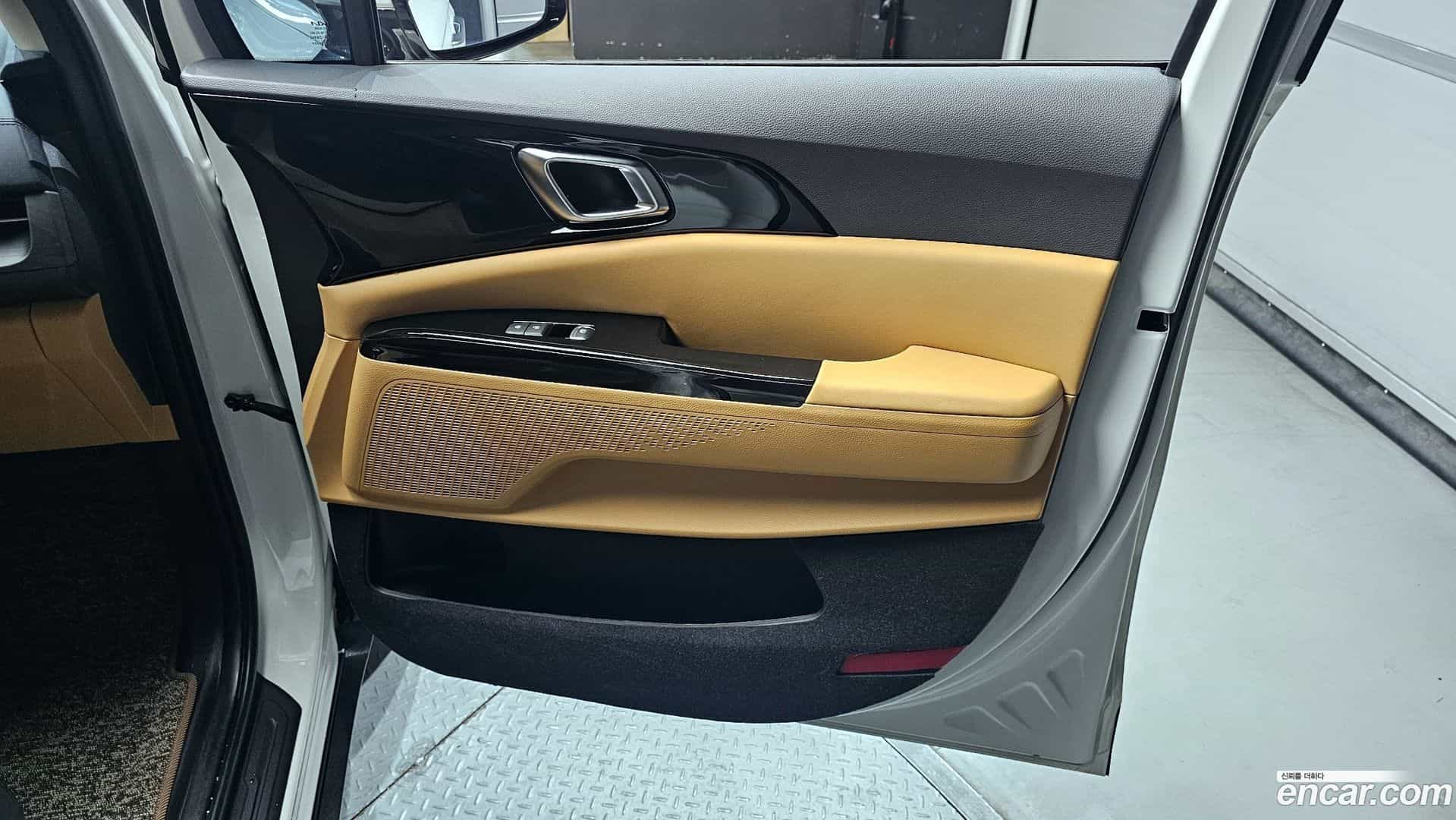Canival Kia 2023.0-INNER-034