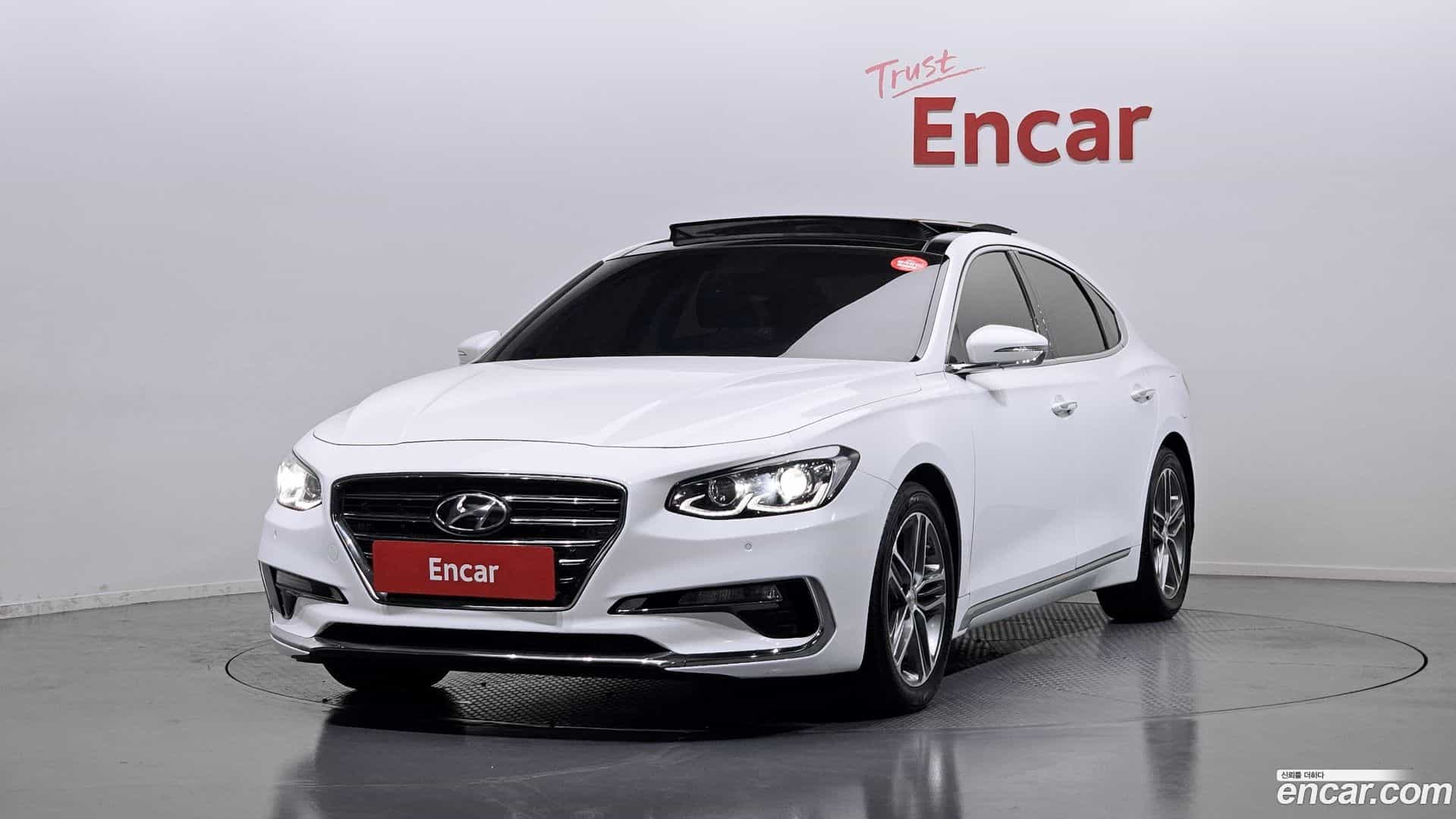 Grandeur Hyundai 2017.4-OUTER-001