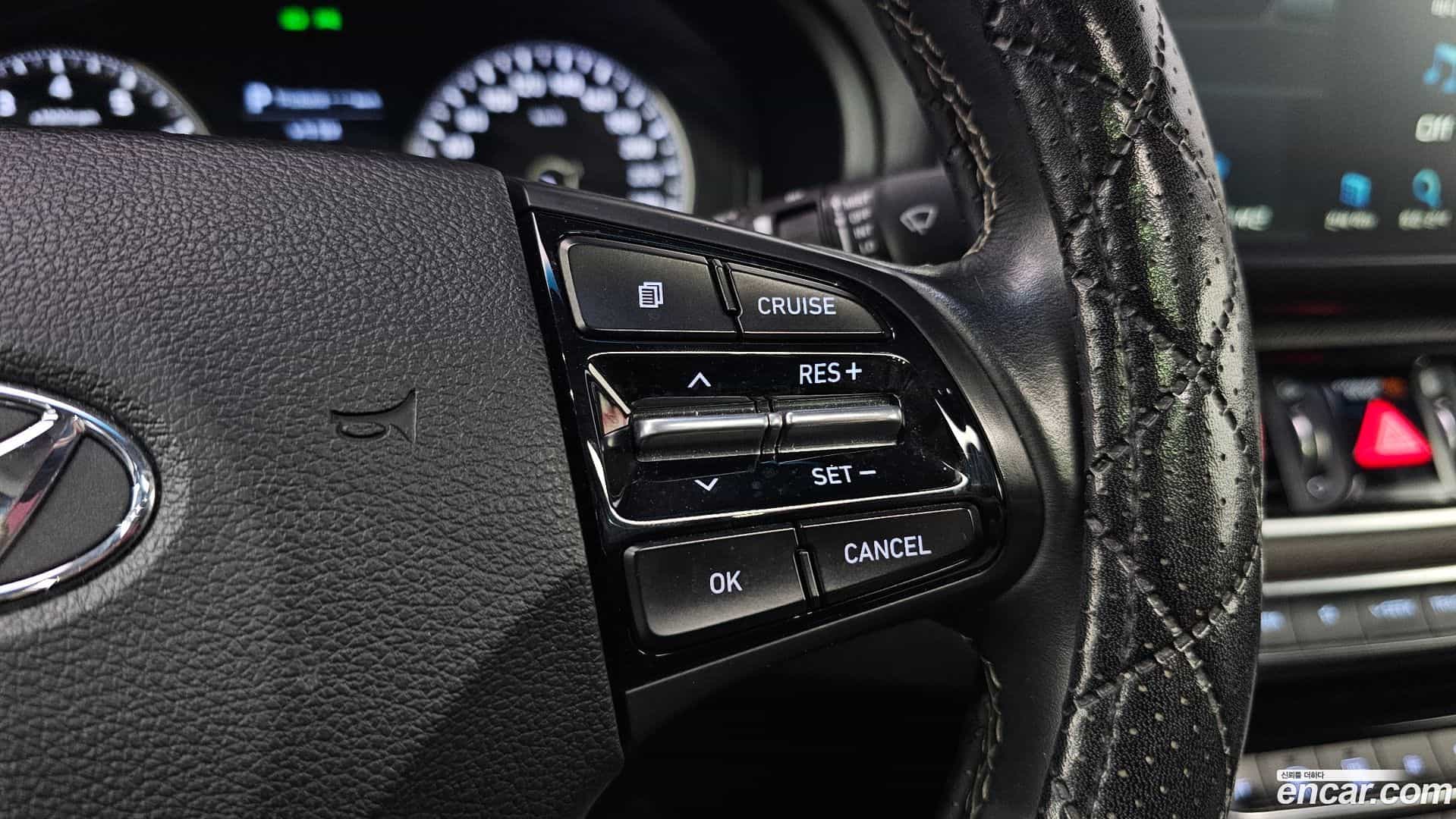Grandeur Hyundai 2017.4-OPTION-020
