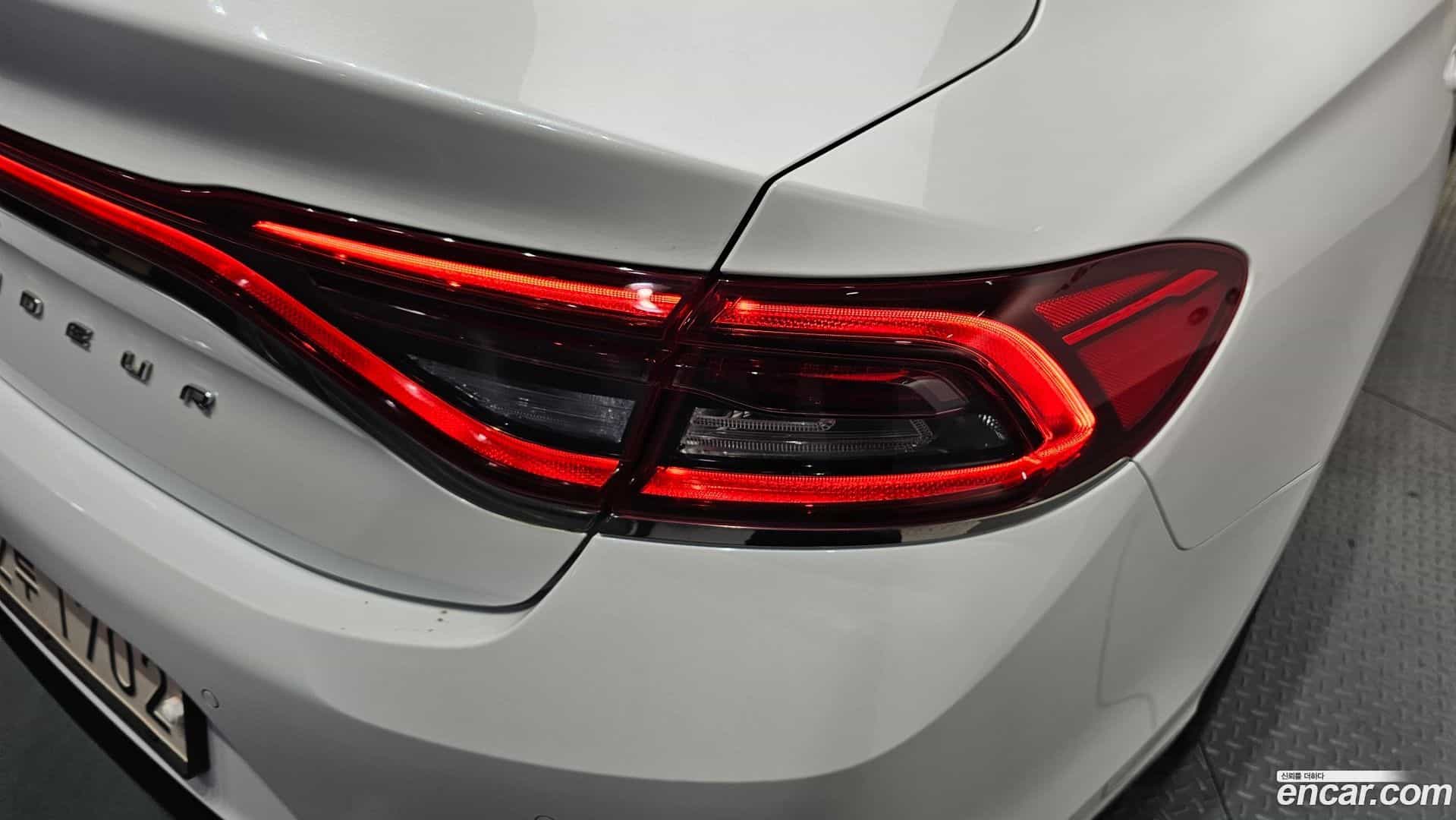 Grandeur Hyundai 2017.4-OUTER-033