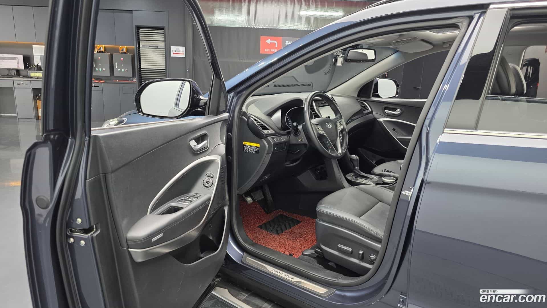 Santafe Hyundai 2015.2-INNER-010