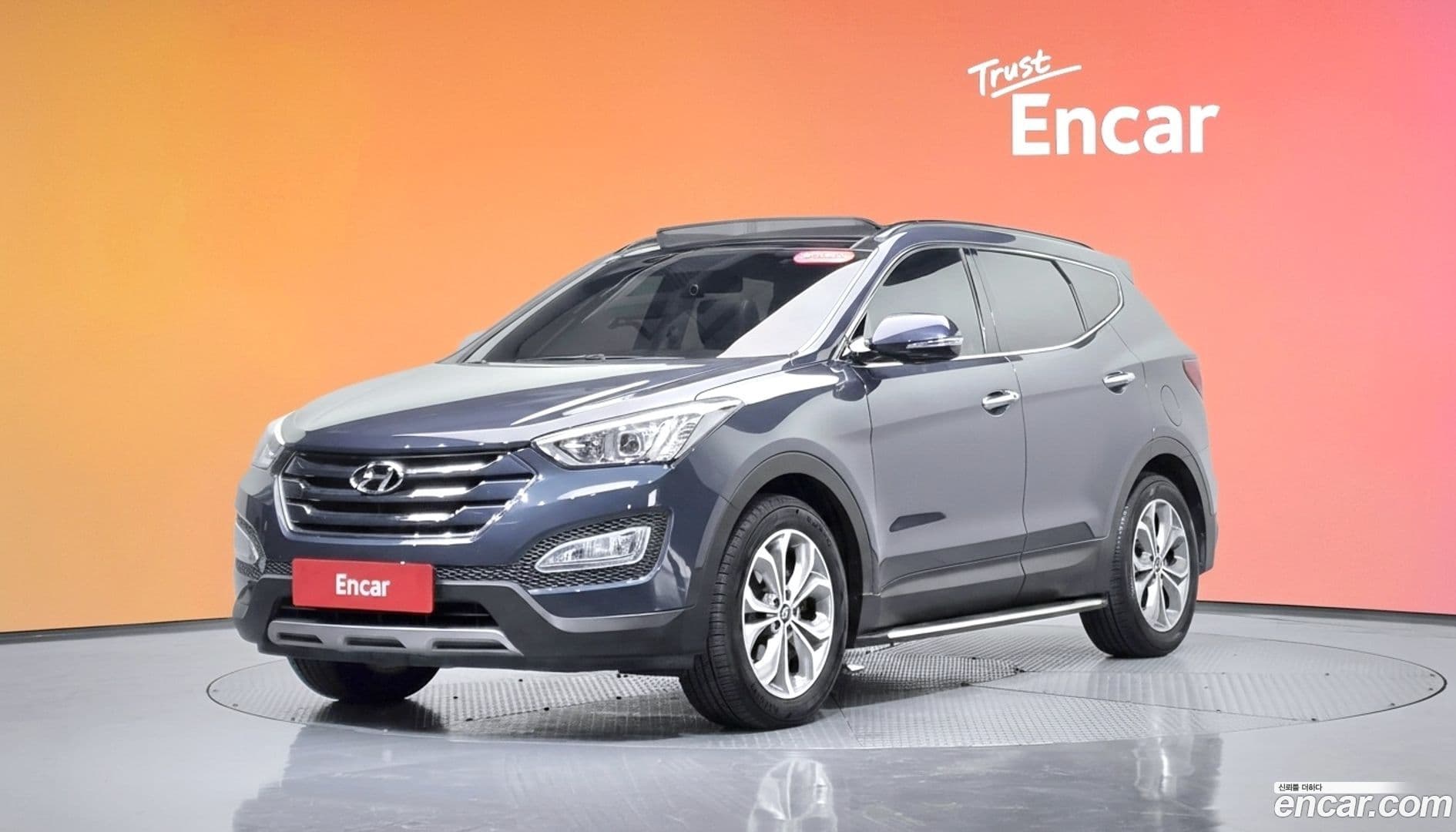 Main__Slider__Photo:Santafe Hyundai 2015.2-0