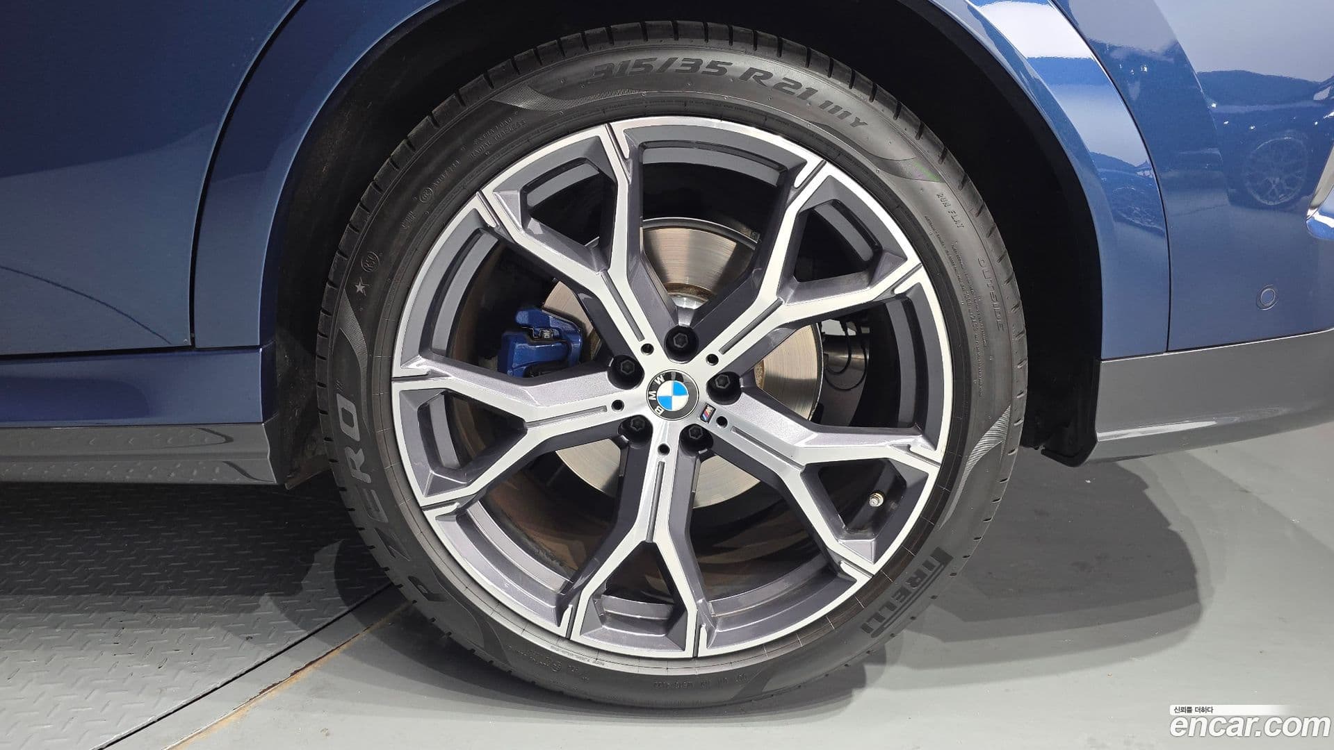 Main__Slider__Photo:X6 BMW 2023.3-20
