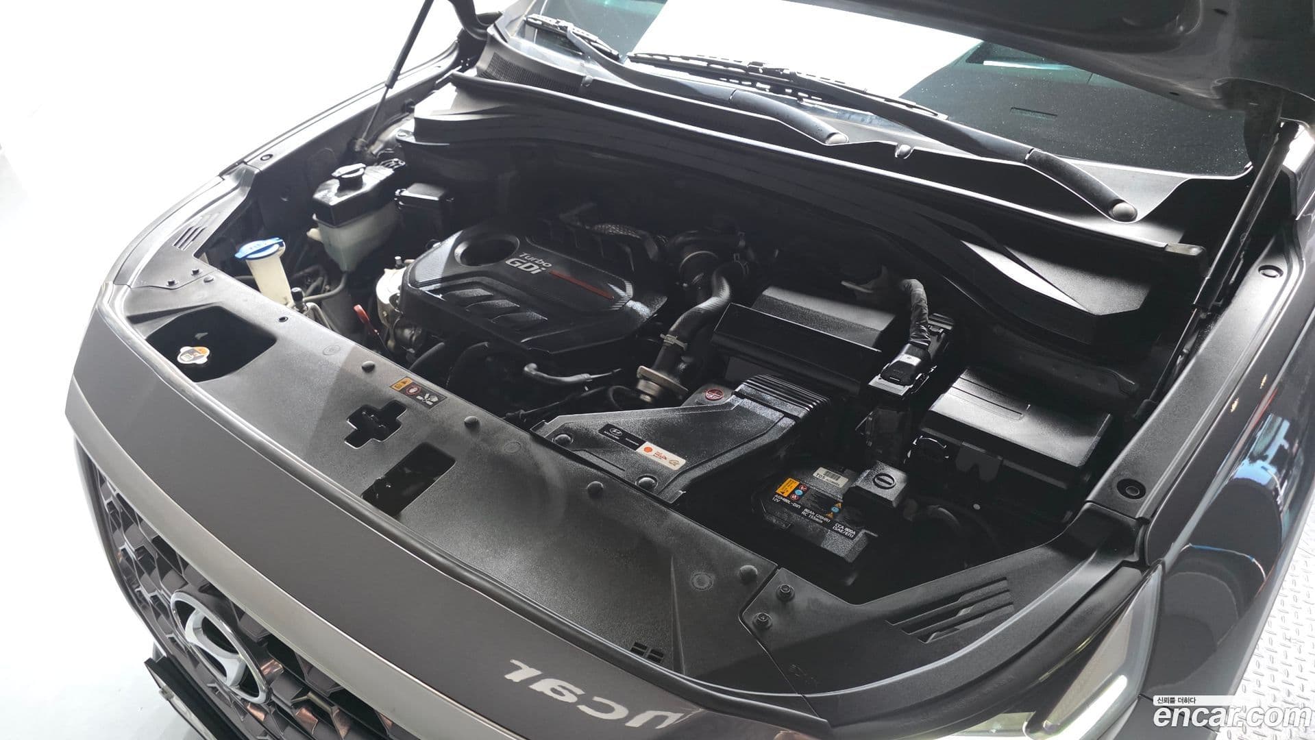 Main__Slider__Photo:Santafe Hyundai 2019.0-5