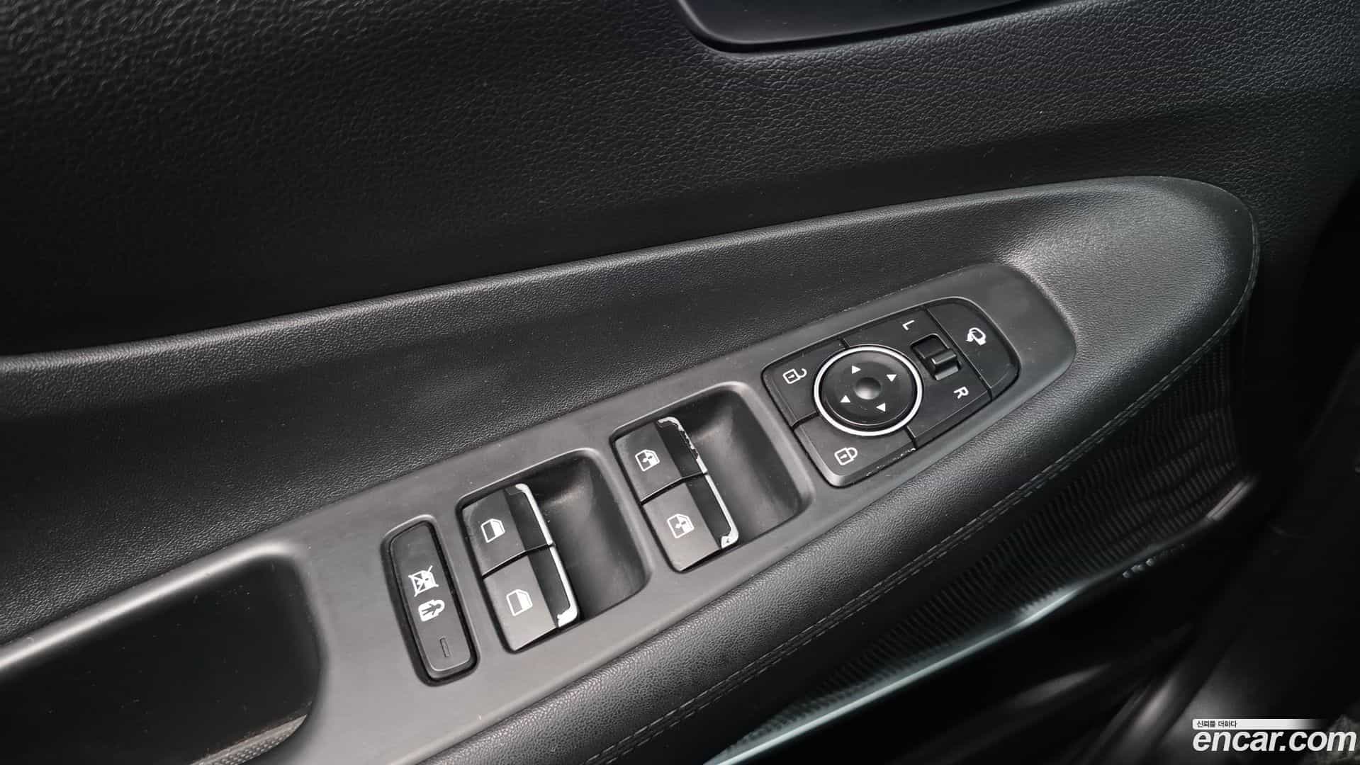 Santafe Hyundai 2019.0-OPTION-023