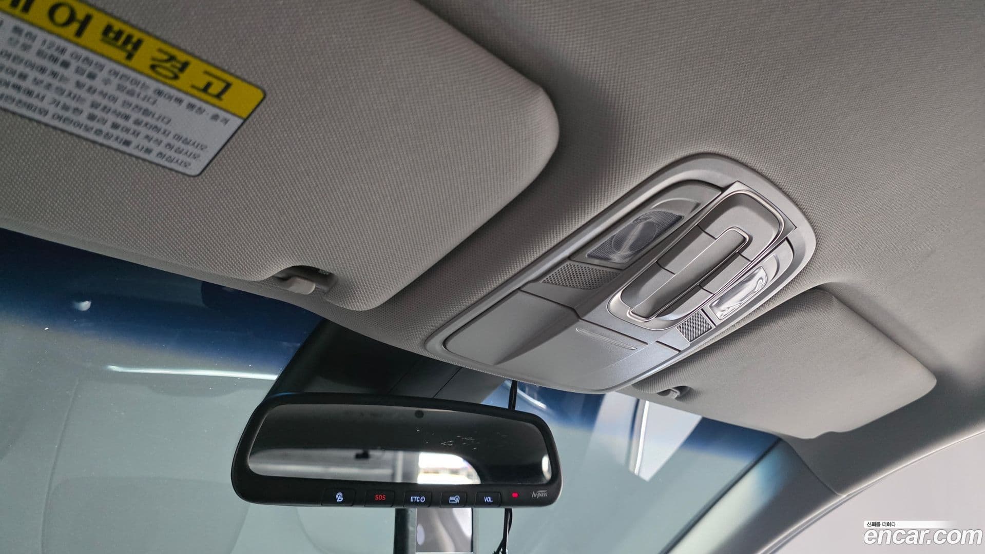 Main__Slider__Photo:Santafe Hyundai 2019.0-28