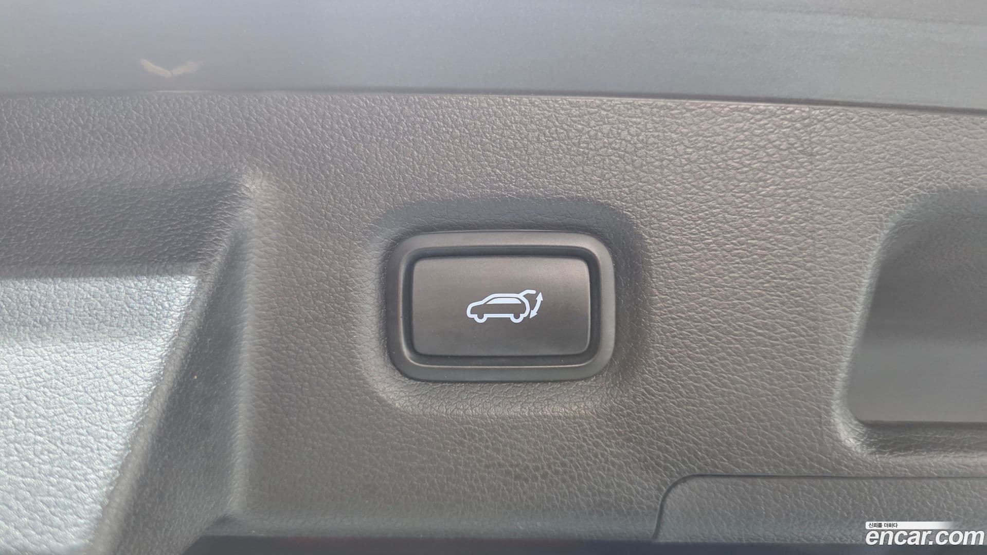 Main__Slider__Photo:Santafe Hyundai 2019.0-29