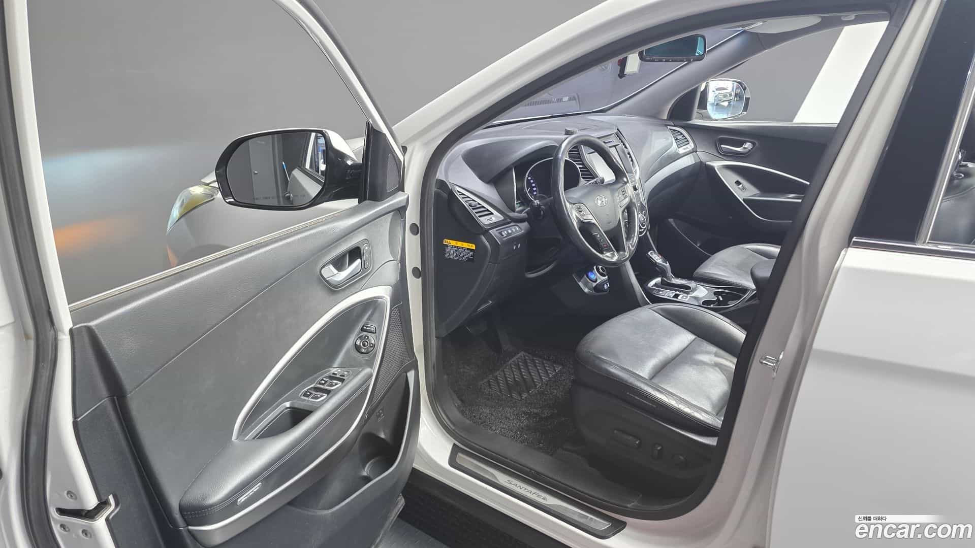 Santafe Hyundai 2015.7-INNER-010