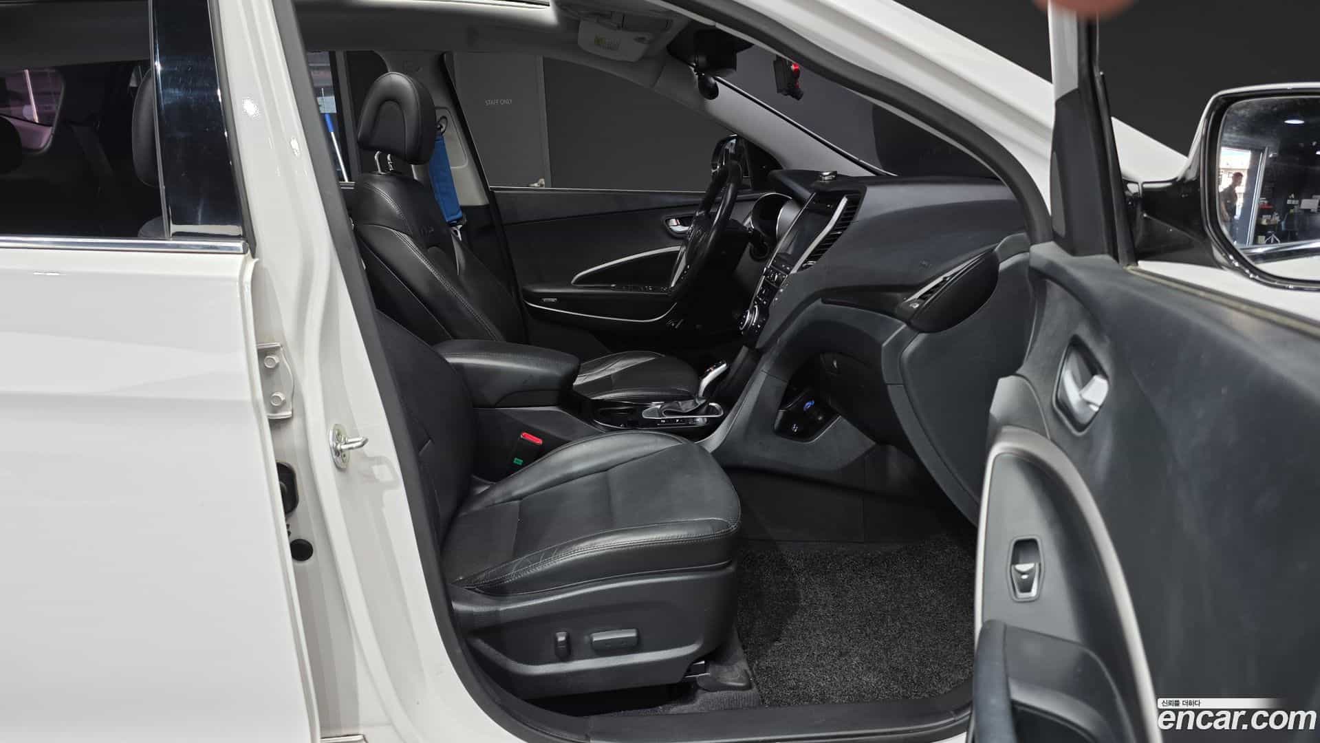 Santafe Hyundai 2015.7-INNER-036