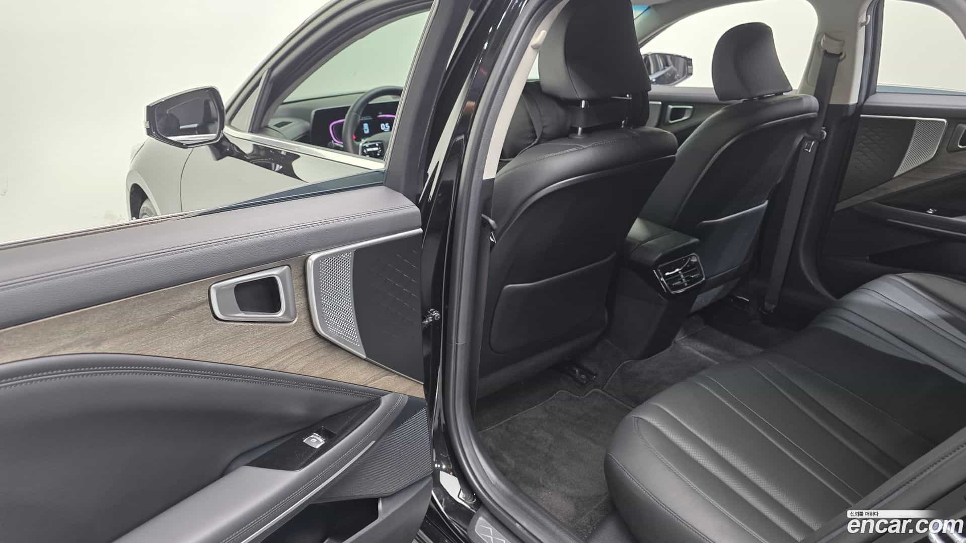 K8 Kia 2024.2-OPTION-041