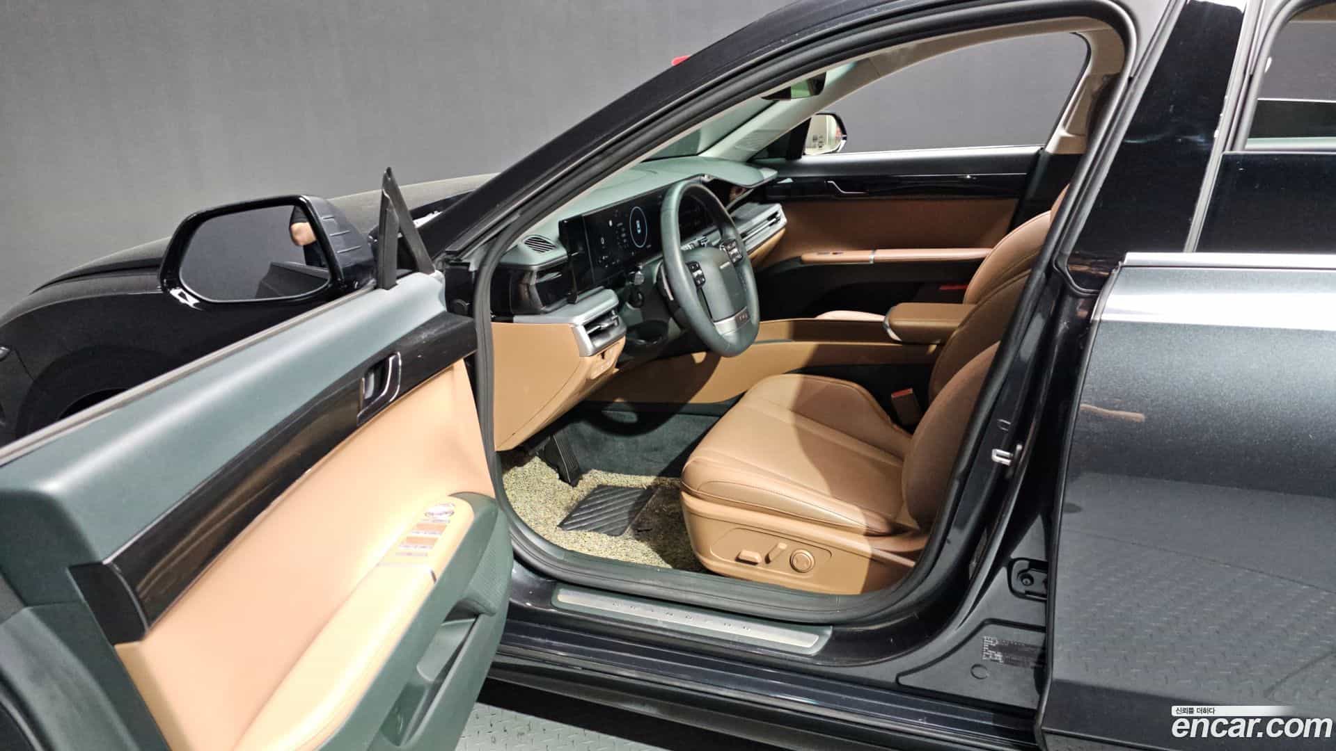 Grandeur Hyundai 2023.2-INNER-010