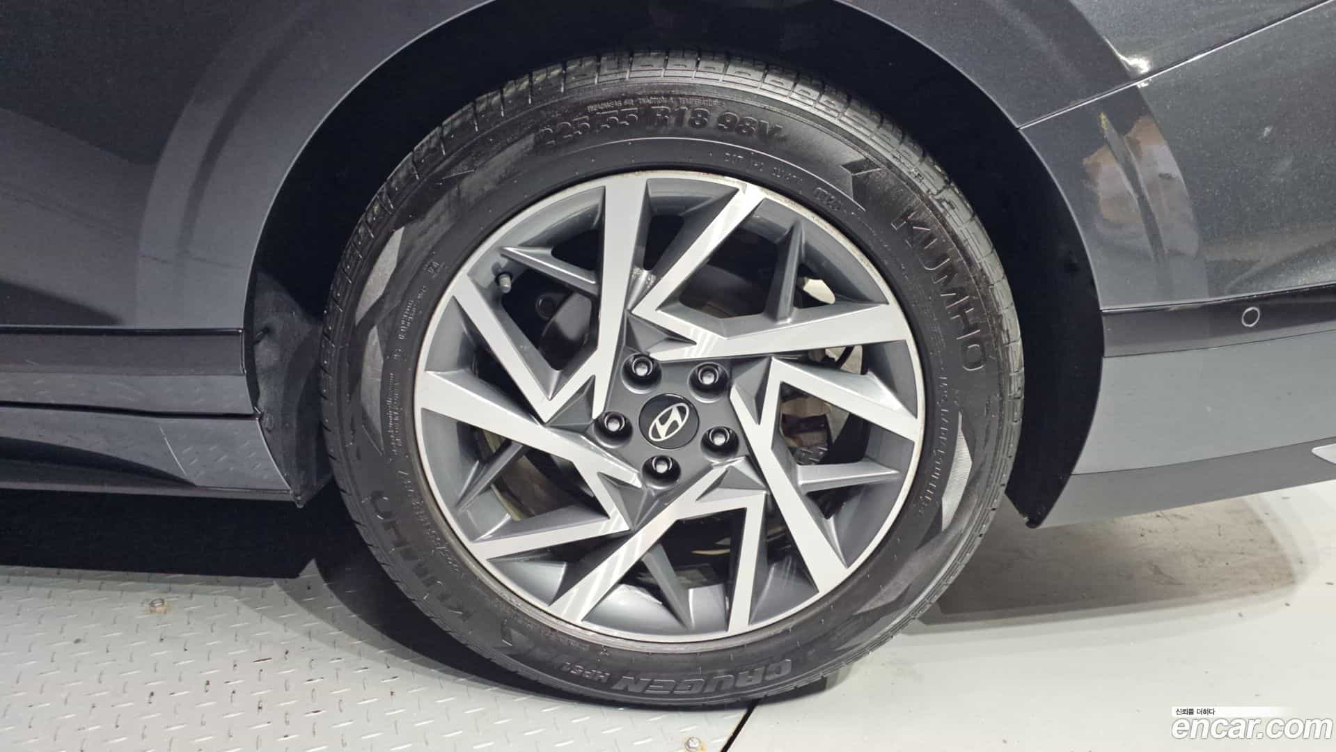 Grandeur Hyundai 2023.2-OUTER-031