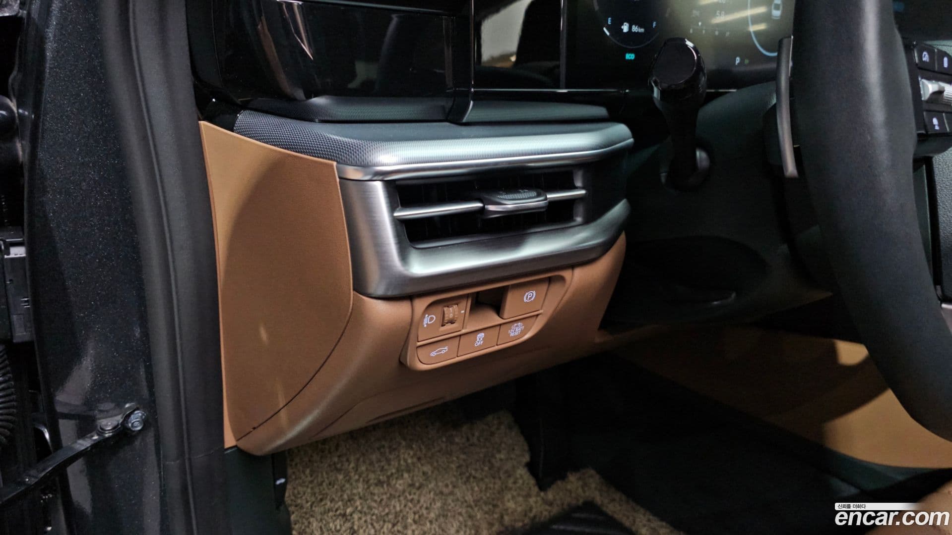 Main__Slider__Photo:Grandeur Hyundai 2023.2-26