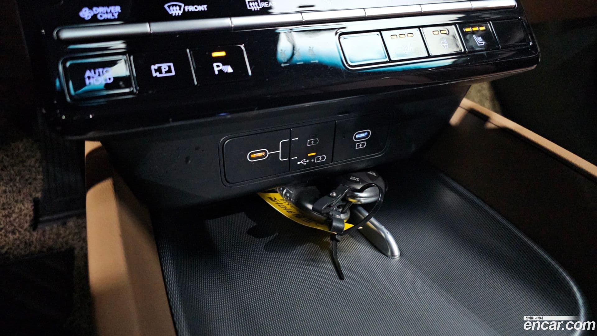 Main__Slider__Photo:Grandeur Hyundai 2023.2-28