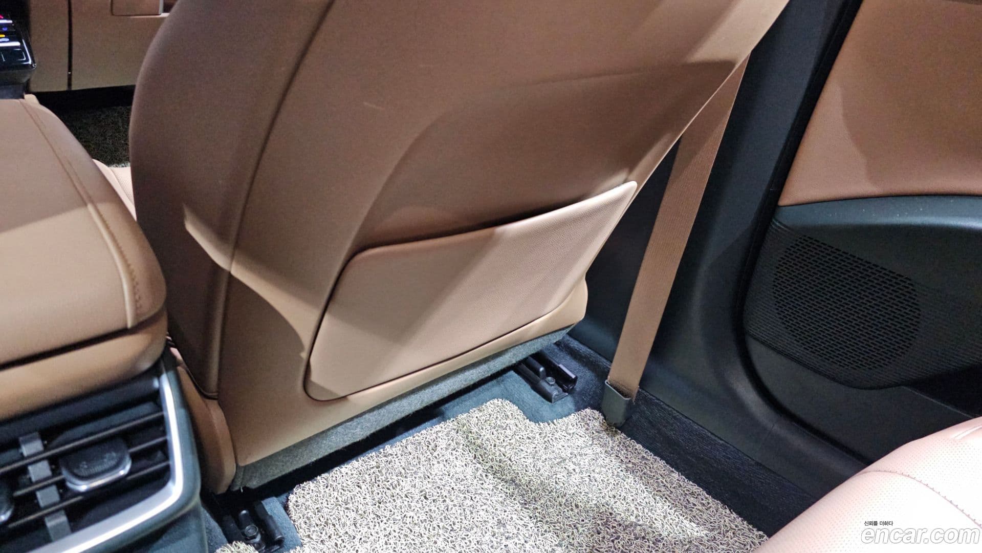 Main__Slider__Photo:Grandeur Hyundai 2023.2-30