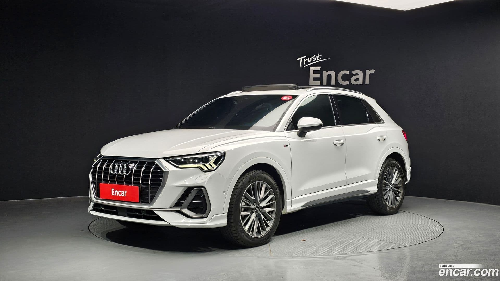 Main__Slider__Photo:Q3 Audi 2023.1-0