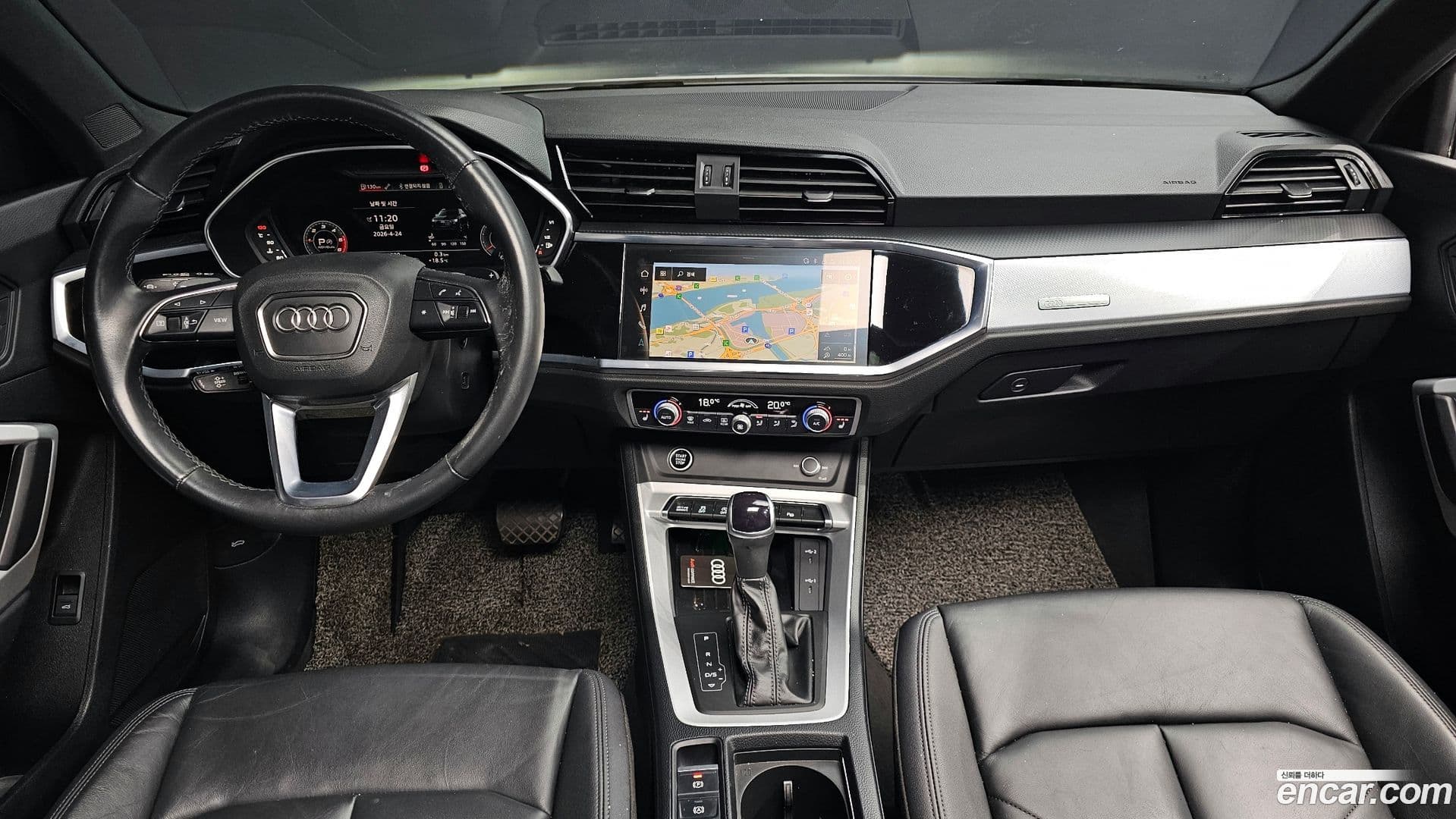 Main__Slider__Photo:Q3 Audi 2023.1-6