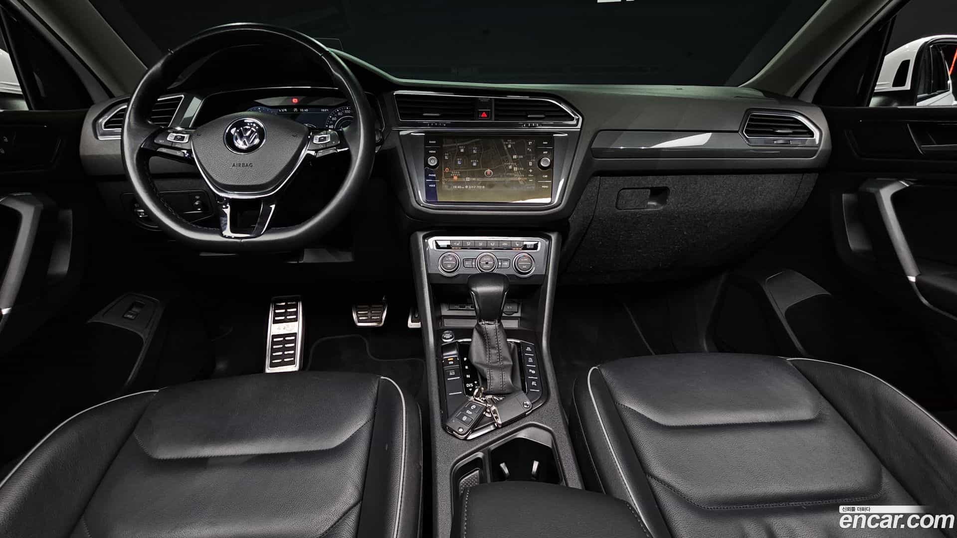 Tiguan Volkswagen 2018.10-INNER-007