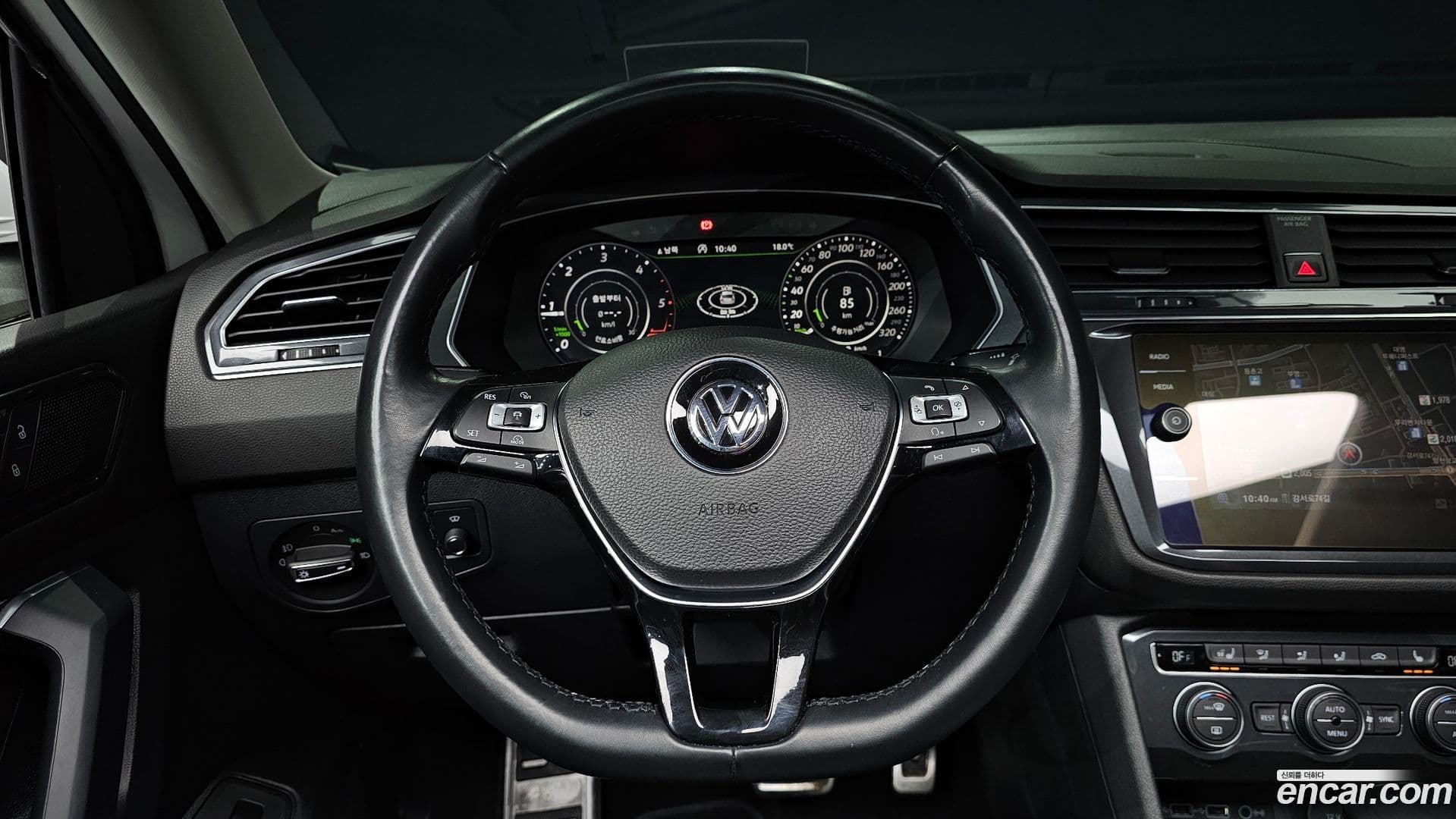 Main__Slider__Photo:Tiguan Volkswagen 2018.10-12