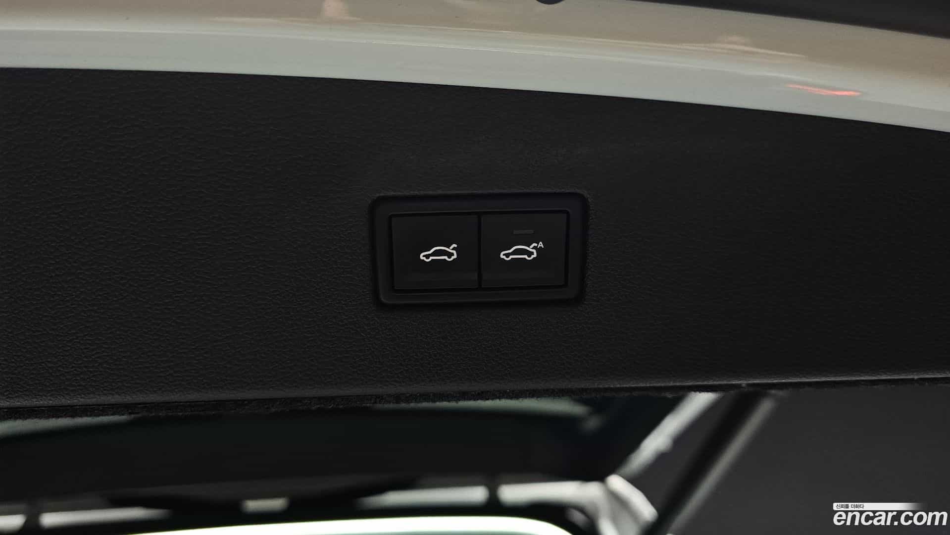 Tiguan Volkswagen 2018.10-OPTION-045
