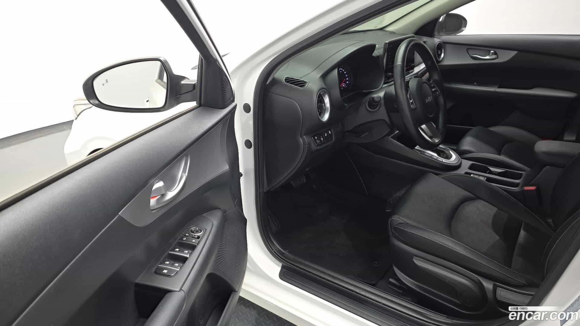 K3 Kia 2022.1-INNER-010