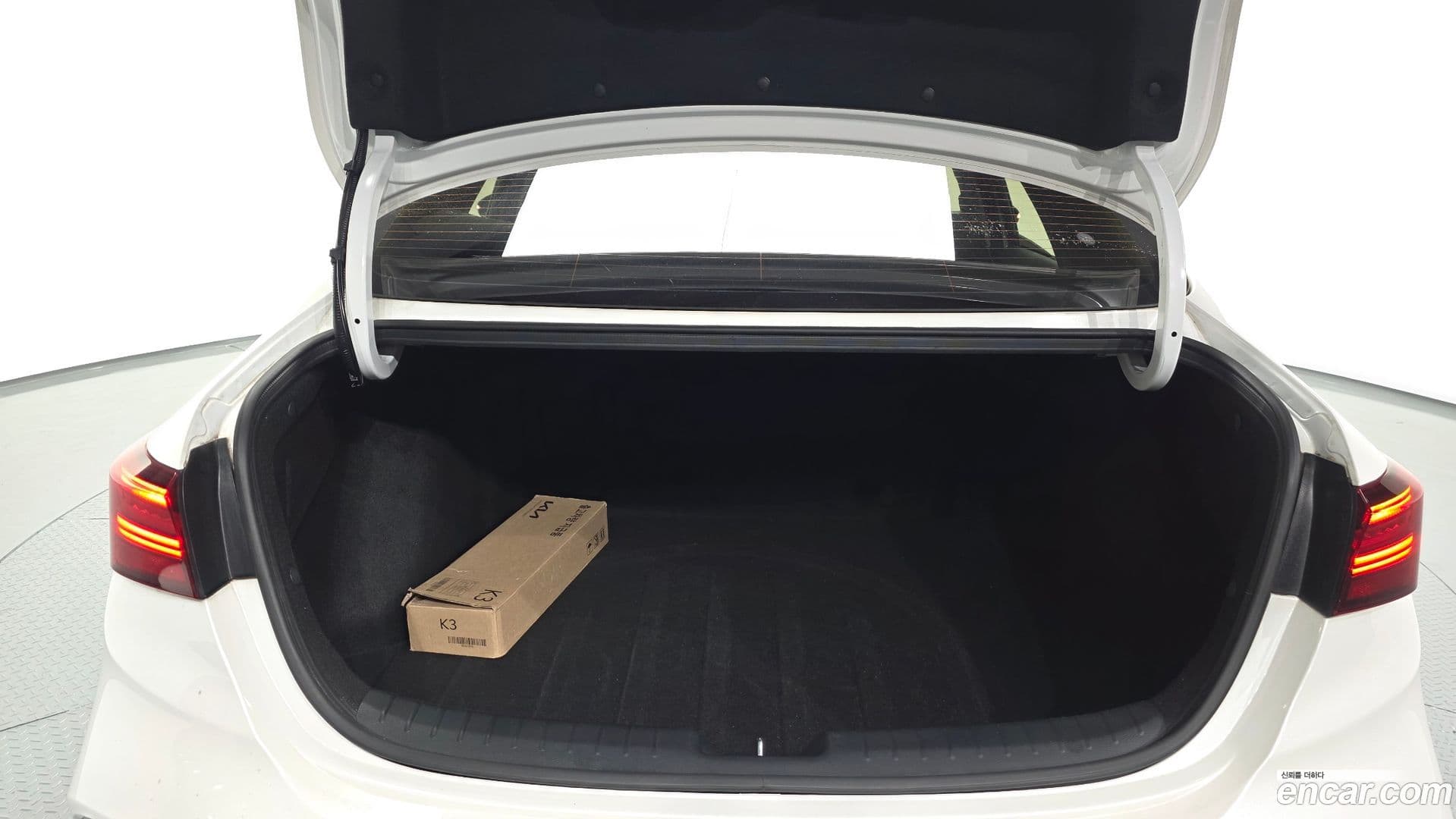 Main__Slider__Photo:K3 Kia 2022.1-19