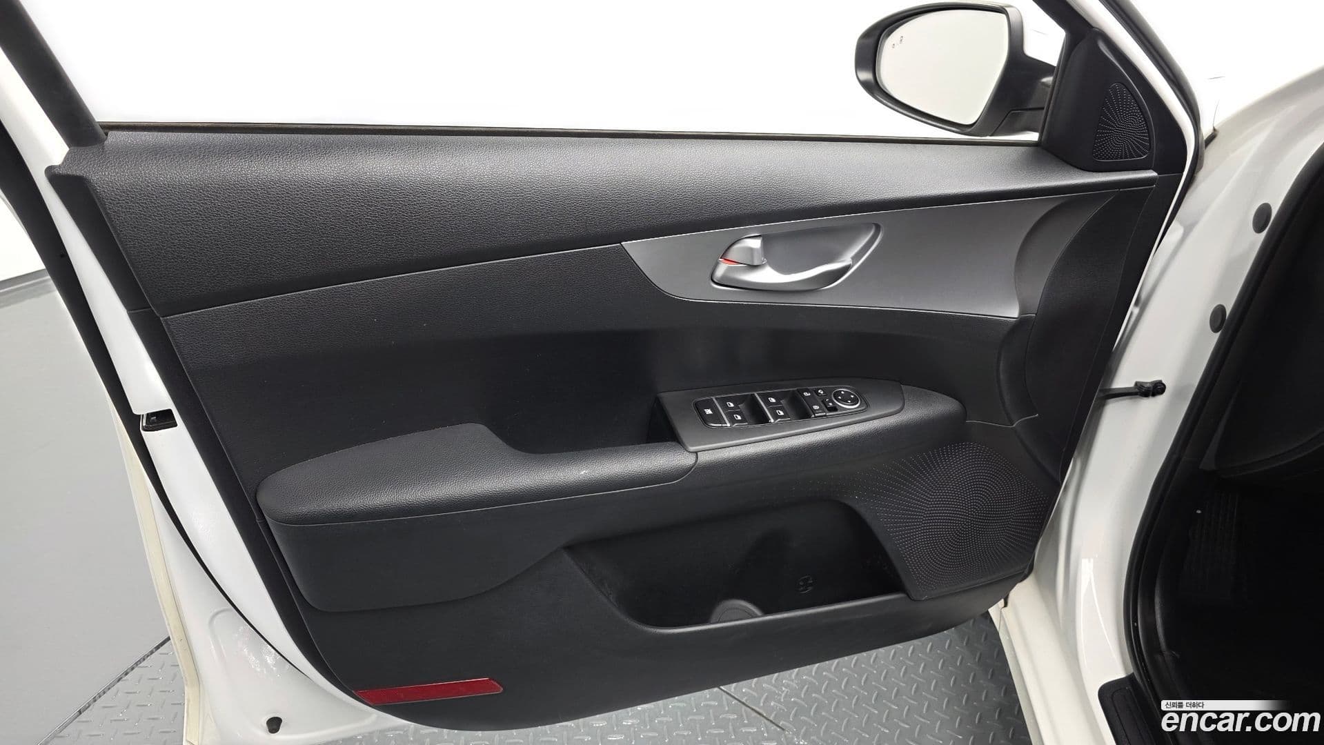 Main__Slider__Photo:K3 Kia 2022.1-23