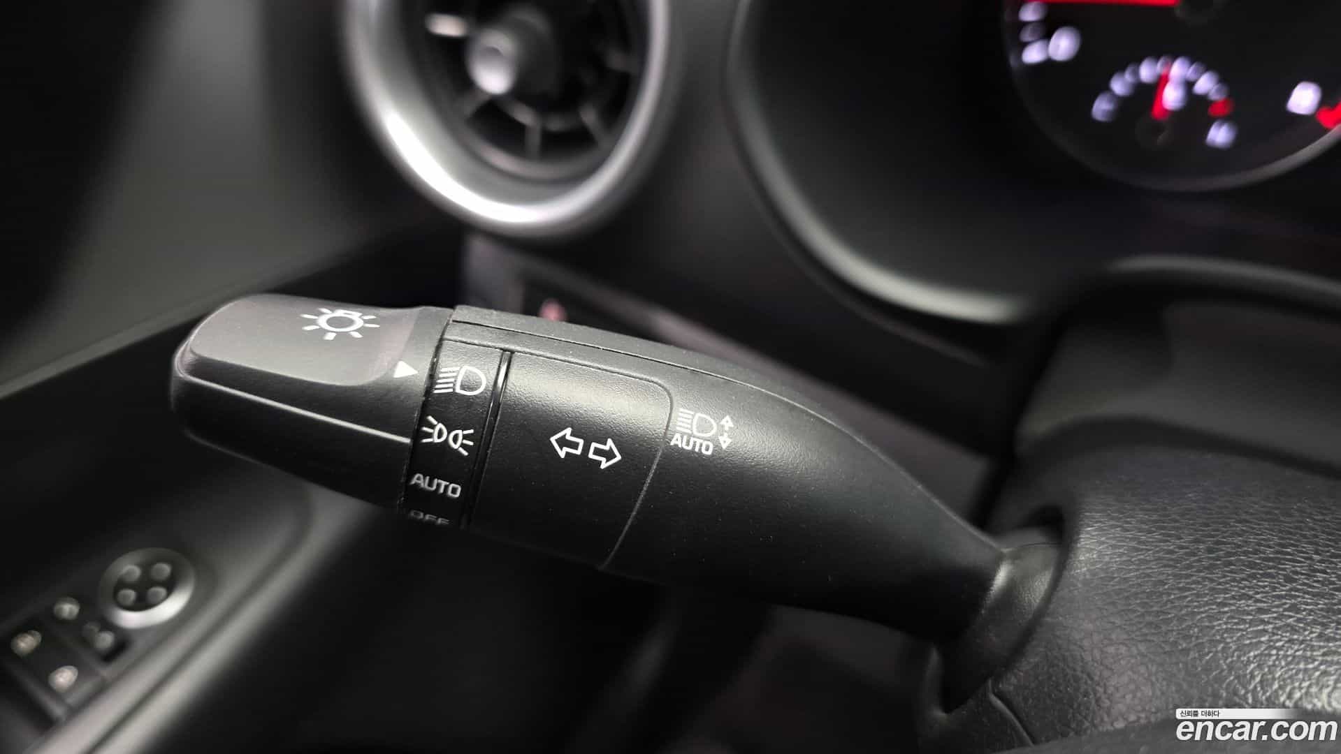 K3 Kia 2022.1-OPTION-041