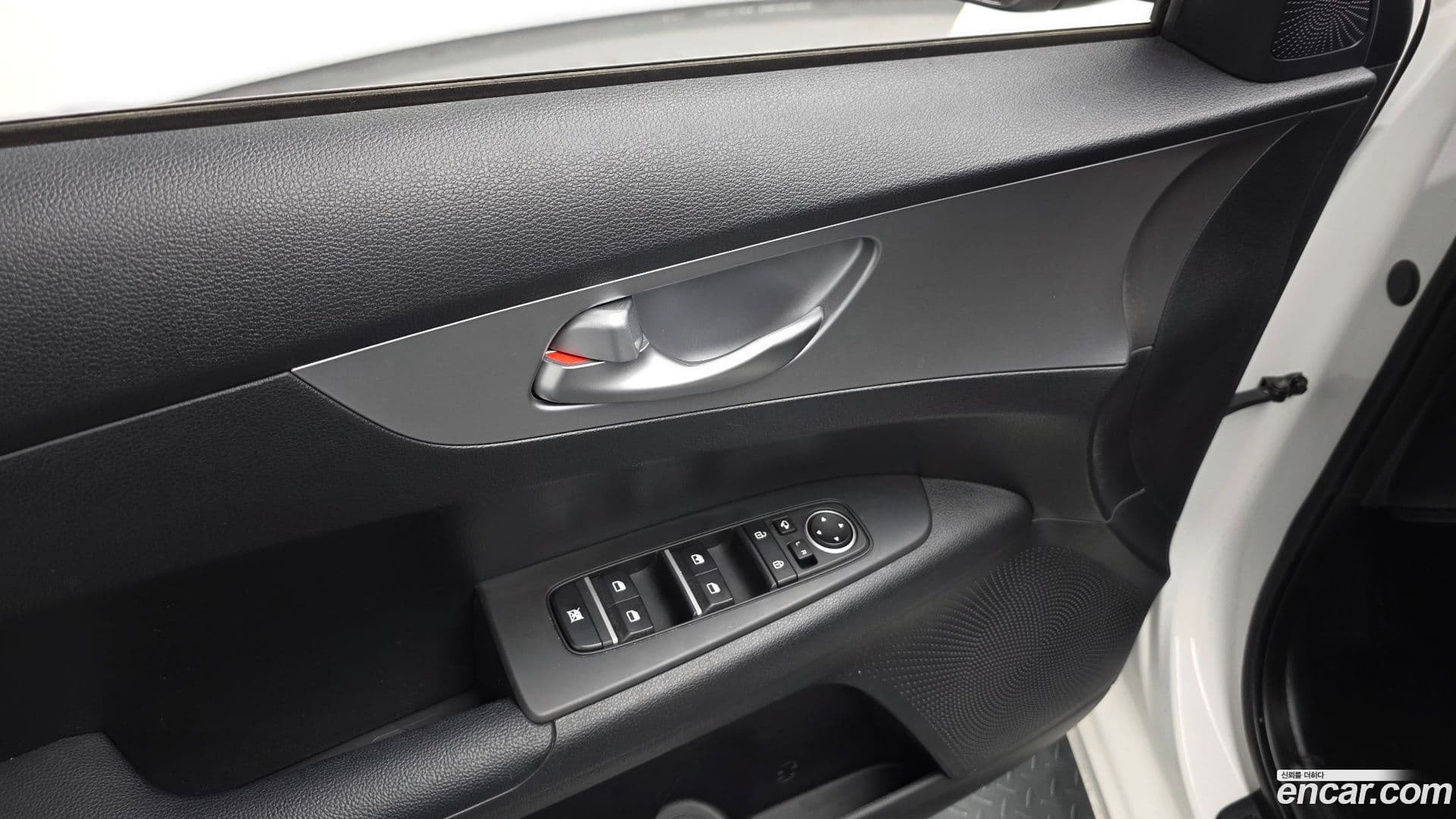 Main__Slider__Photo:K3 Kia 2022.1-29