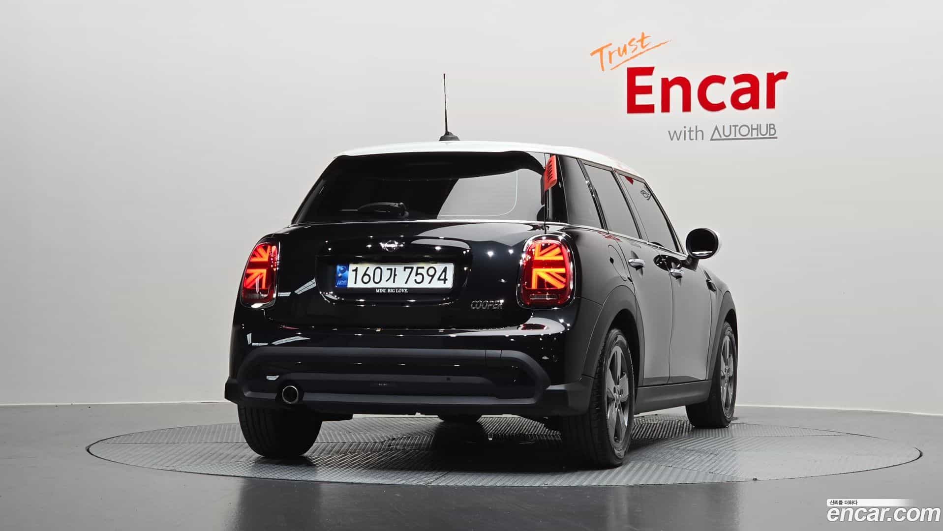 Cooper Mini 2023.0-OUTER-004