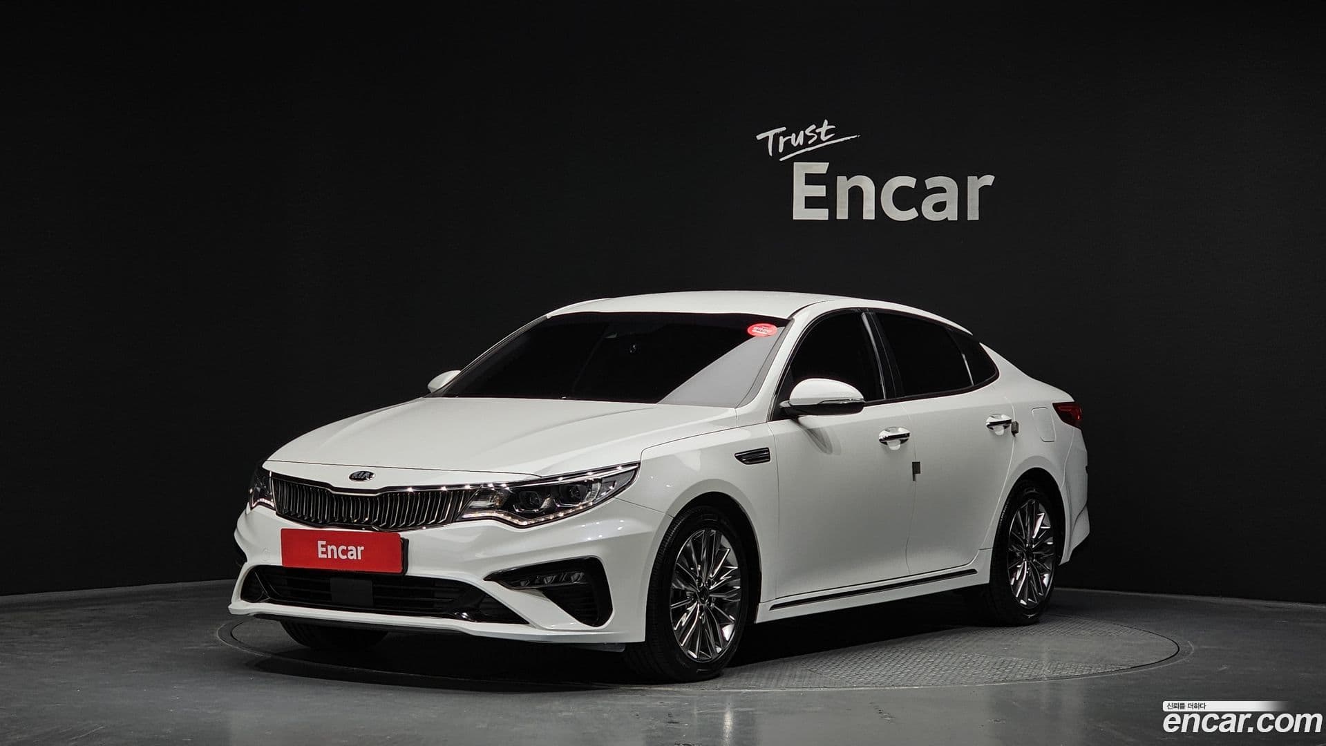 Main__Slider__Photo:K5 Kia 2018.3-0