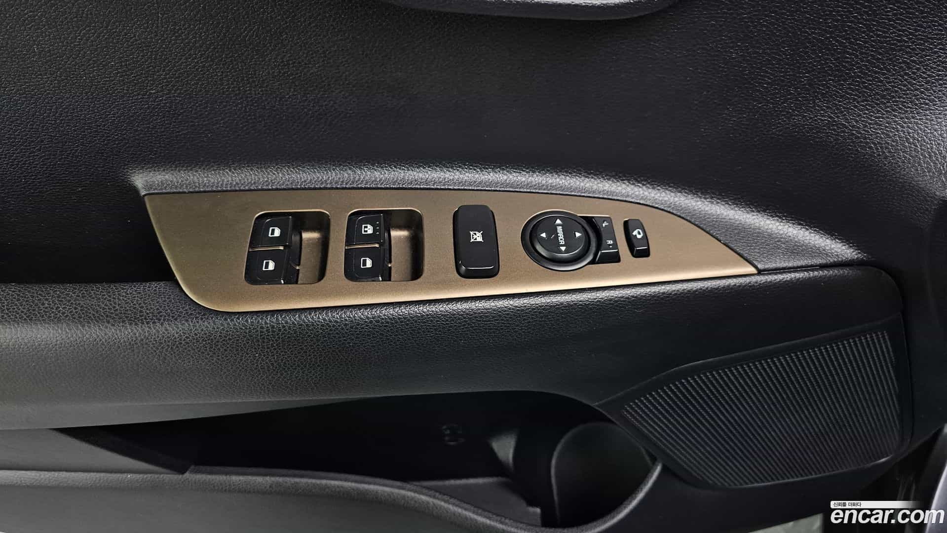 Stonic Kia 2018.11-OPTION-021