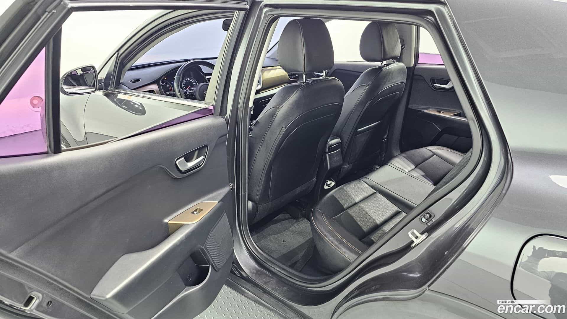 Stonic Kia 2018.11-OPTION-044